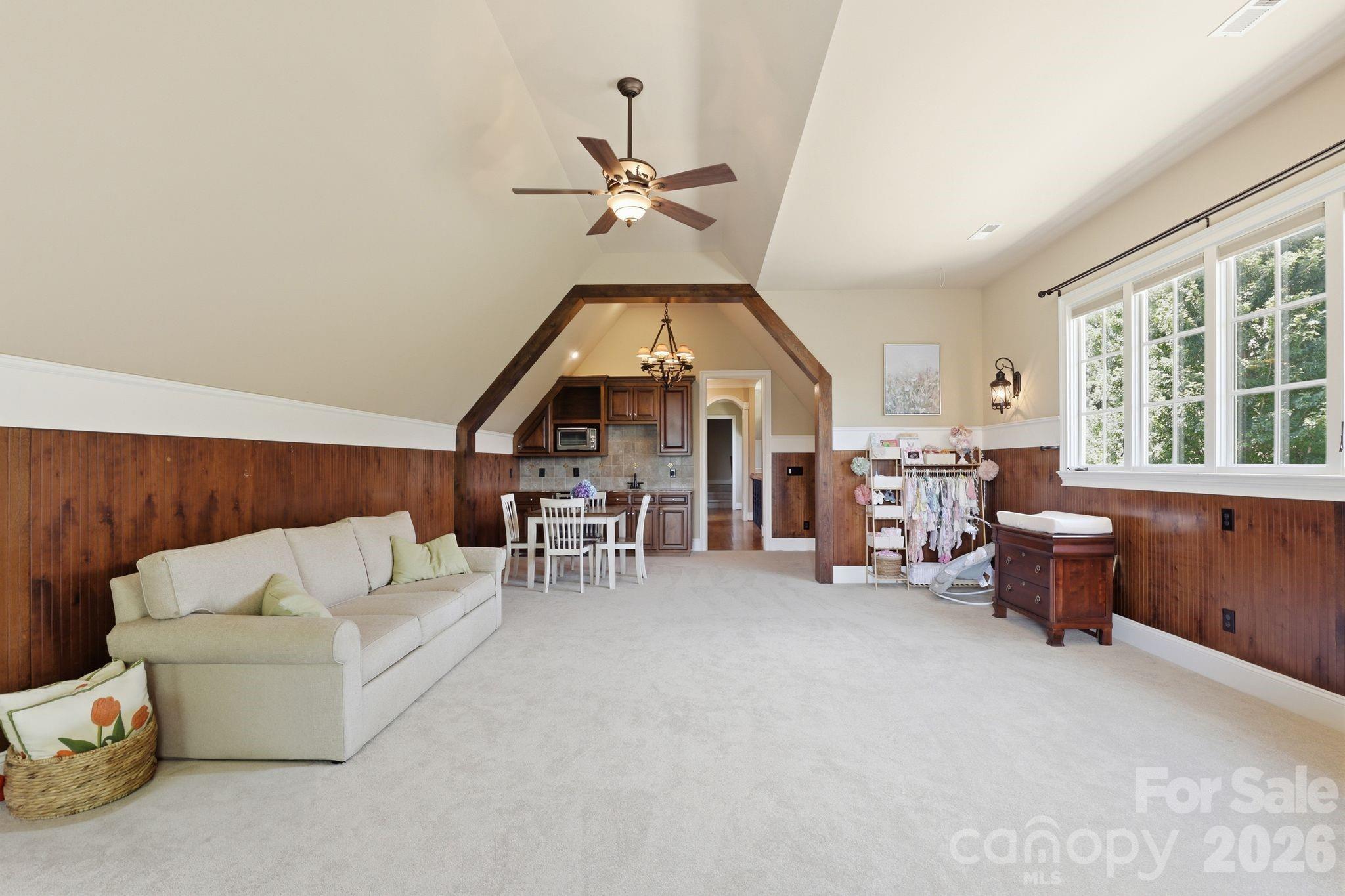 161 Cape Cod Way Property Photo 37