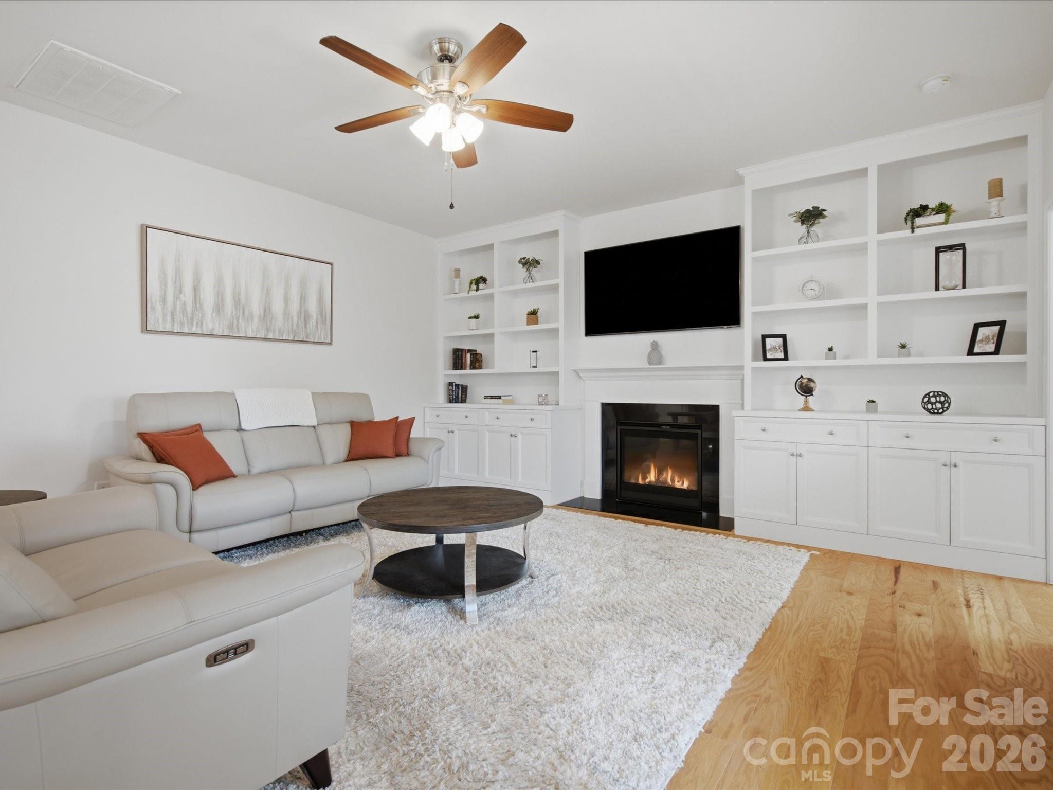 4082 Home Grown Way Property Photo 14
