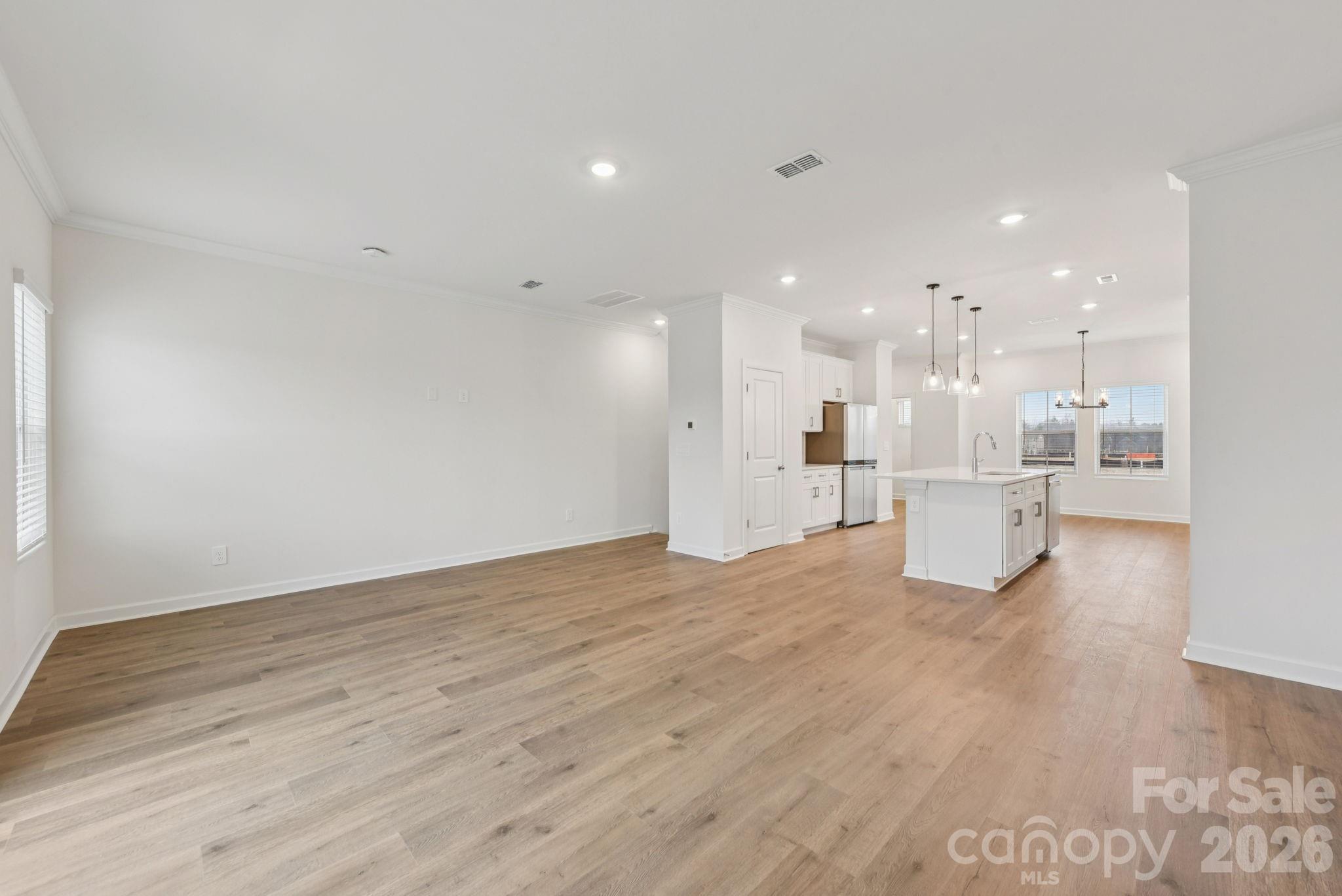 396 Golden Maple Court Property Photo 4