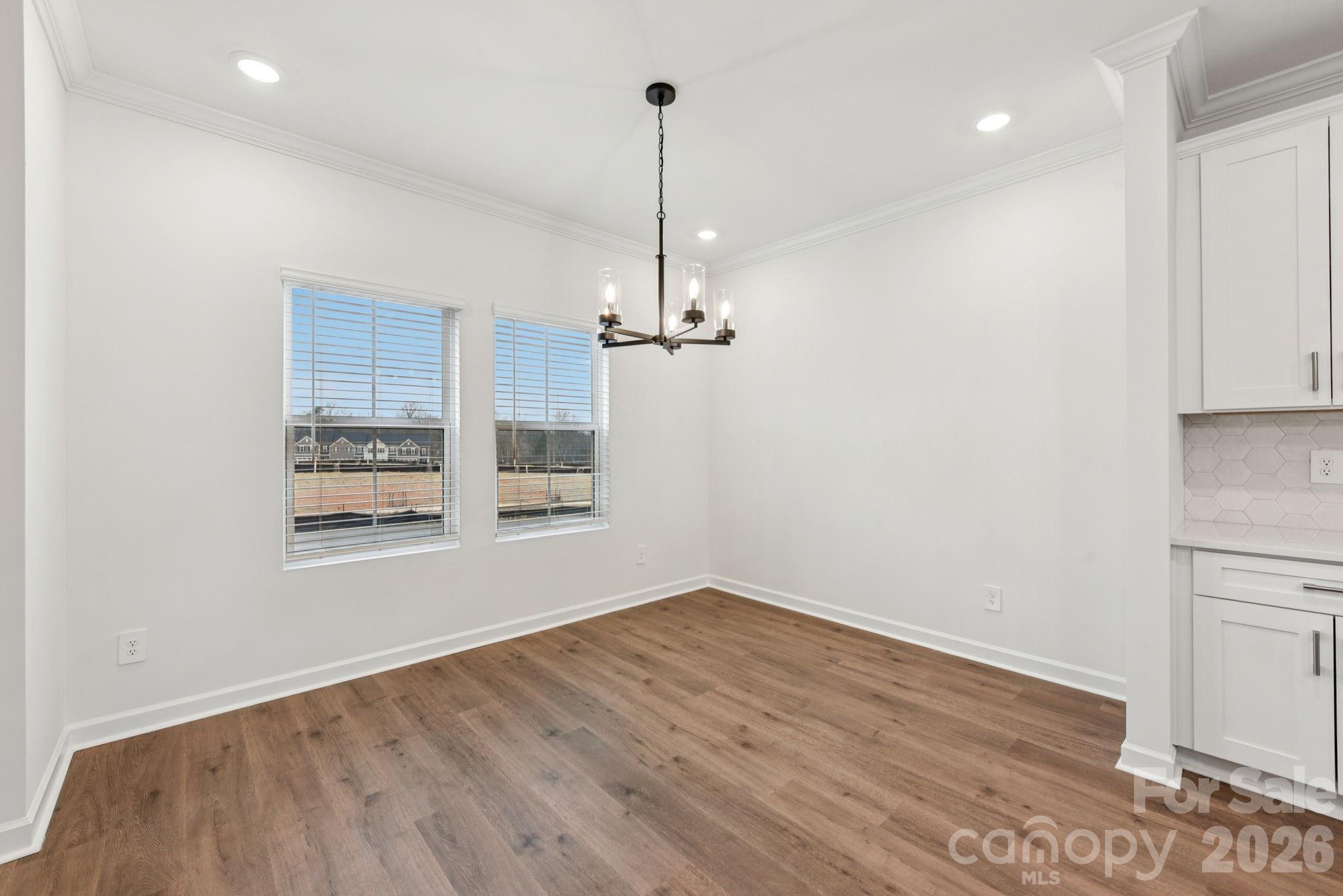 396 Golden Maple Court Property Photo 6