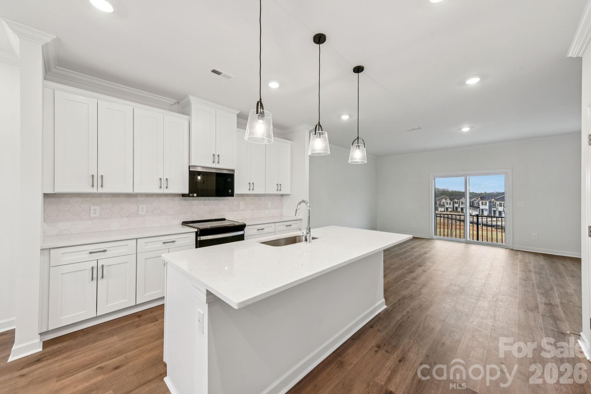396 Golden Maple Court Property Photo 9