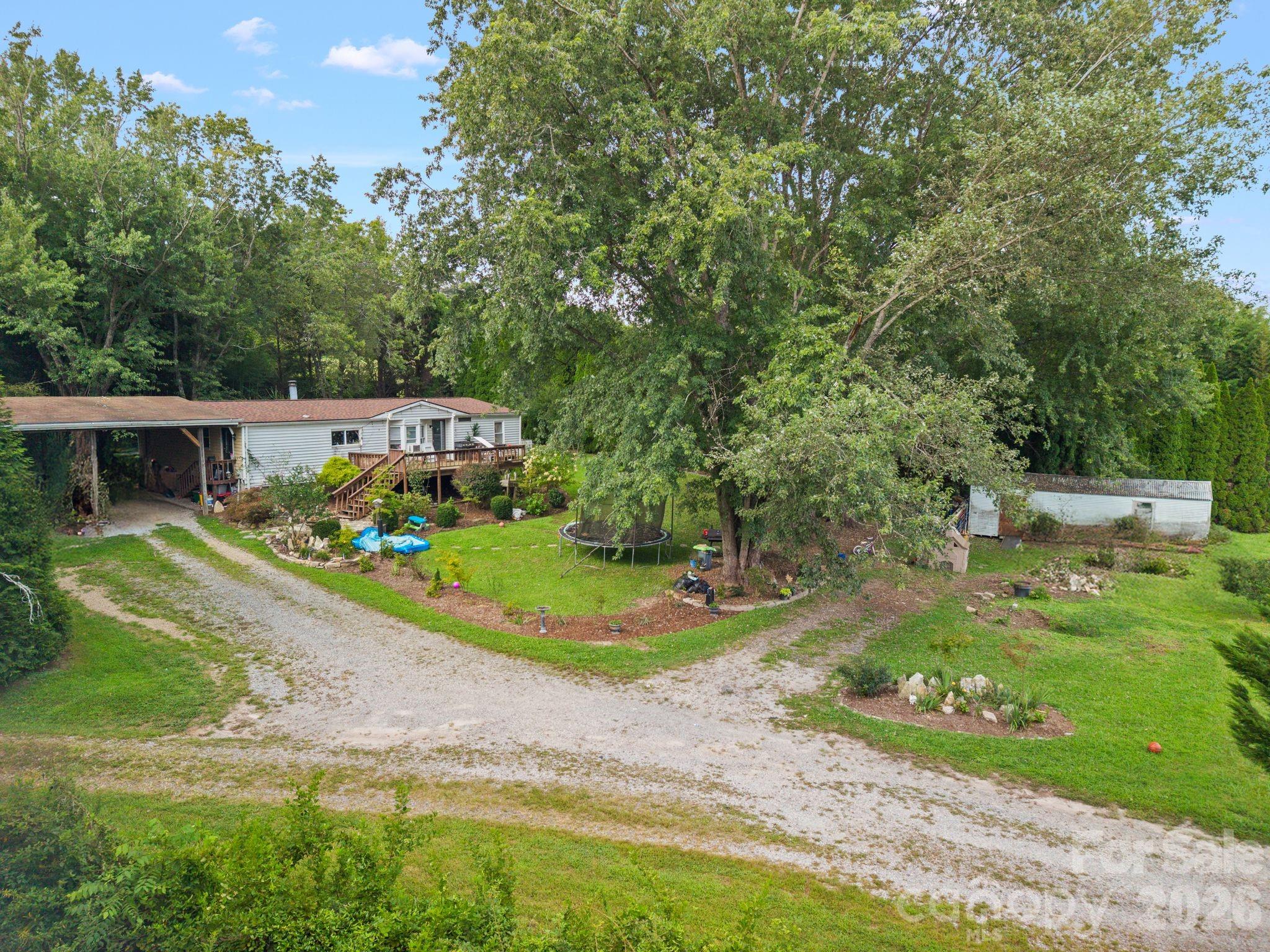 5640 Boylston Highway Property Photo 11