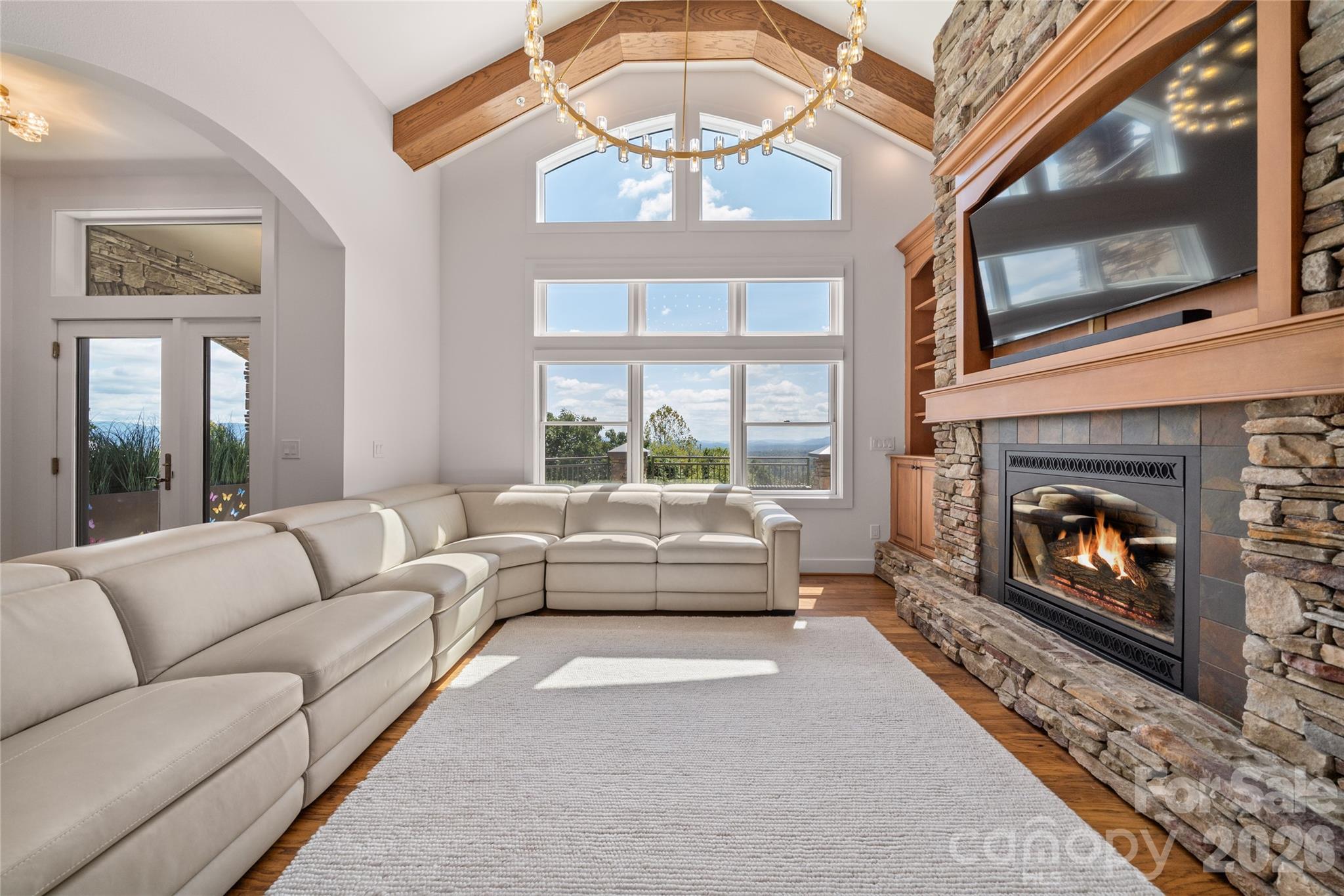 4 Chimney Crest Drive J Property Photo 3