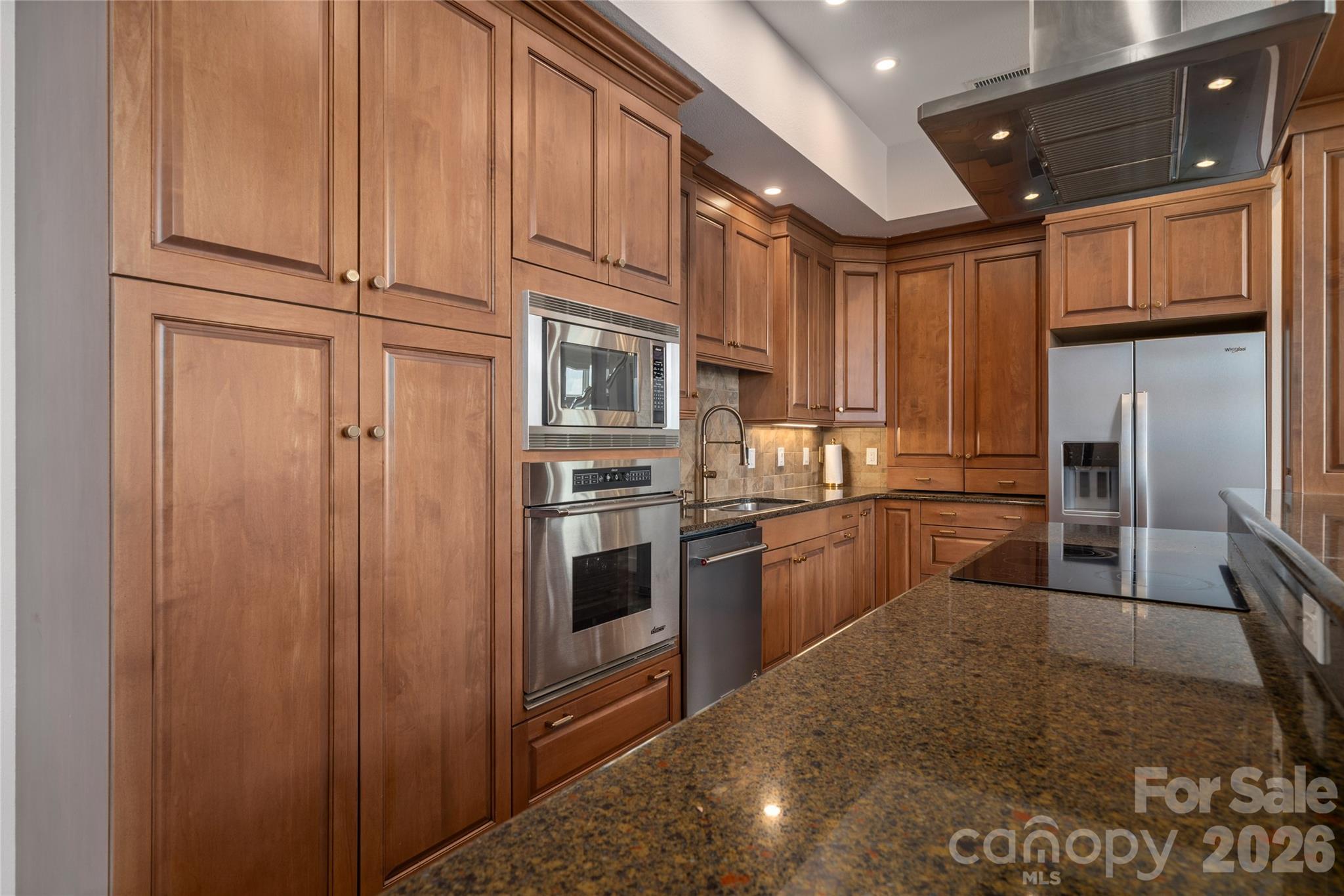 4 Chimney Crest Drive J Property Photo 15