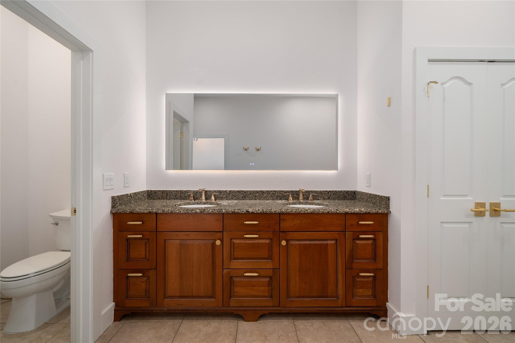 4 Chimney Crest Drive J Property Photo 25