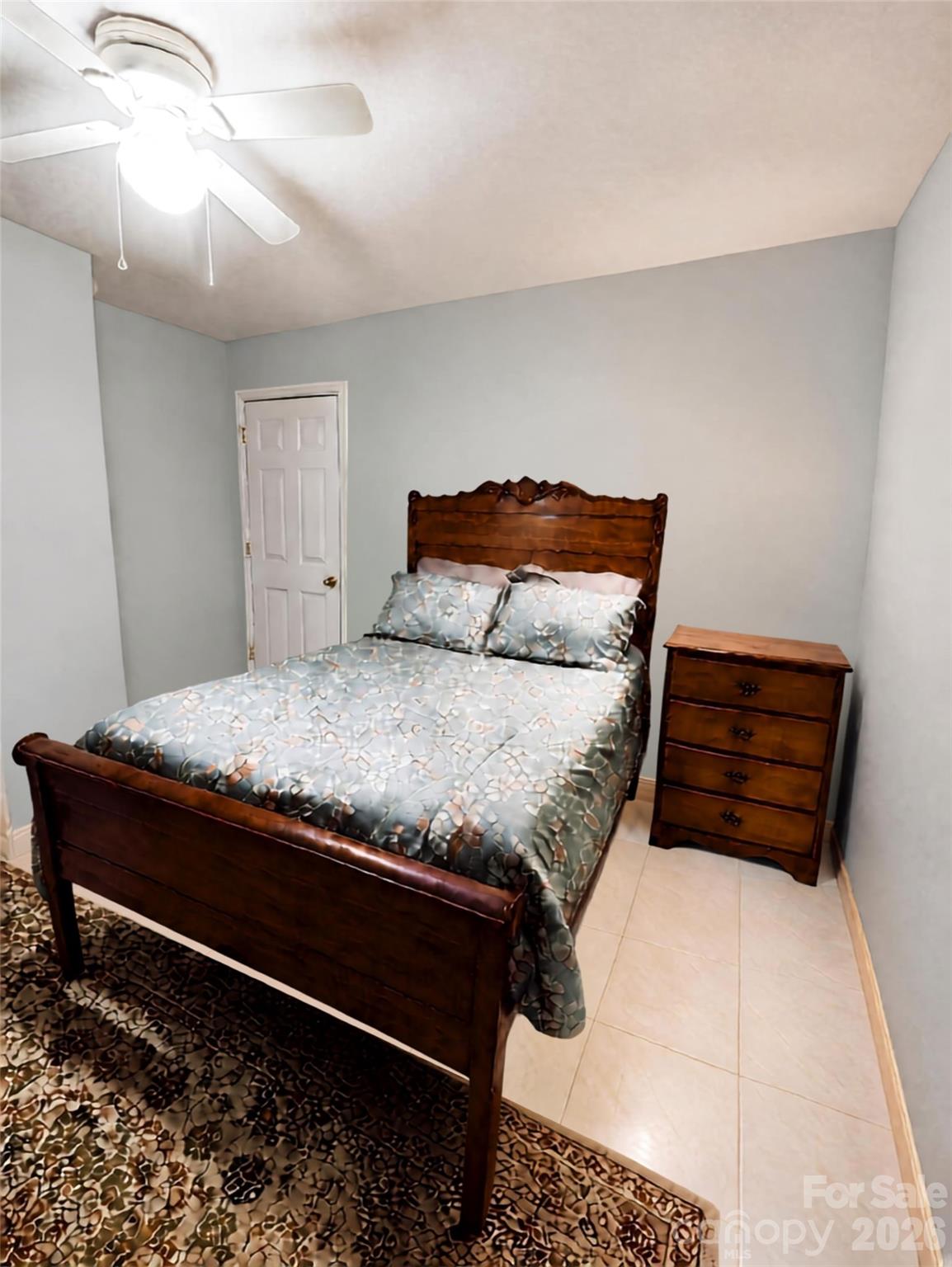 816 Skyland Street Property Photo 6