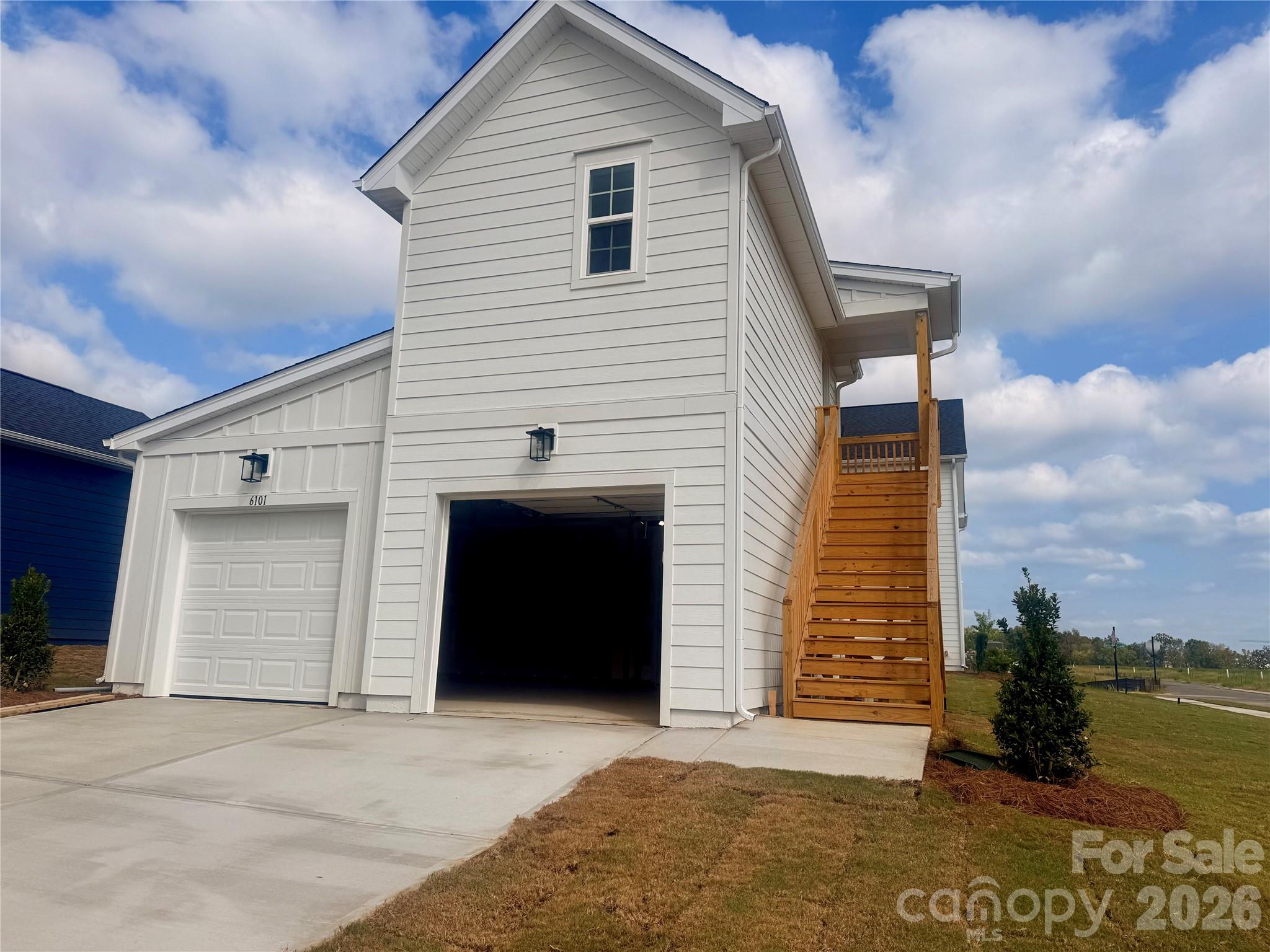 6101 Daisy Dale Drive Property Photo 6