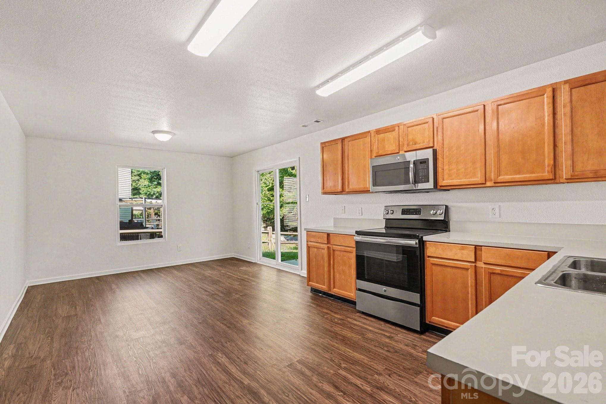 8401 Rockmoor Ridge Road Property Photo 7