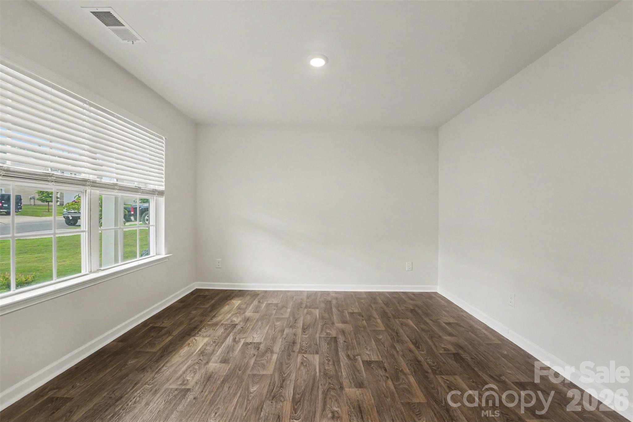 404 Berrybeth Circle Property Photo 6