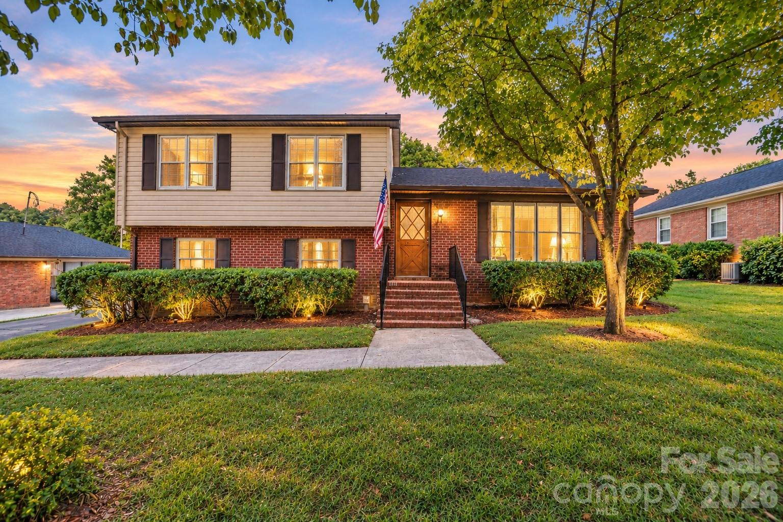 13519 Four Oaks Lane Property Photo 1