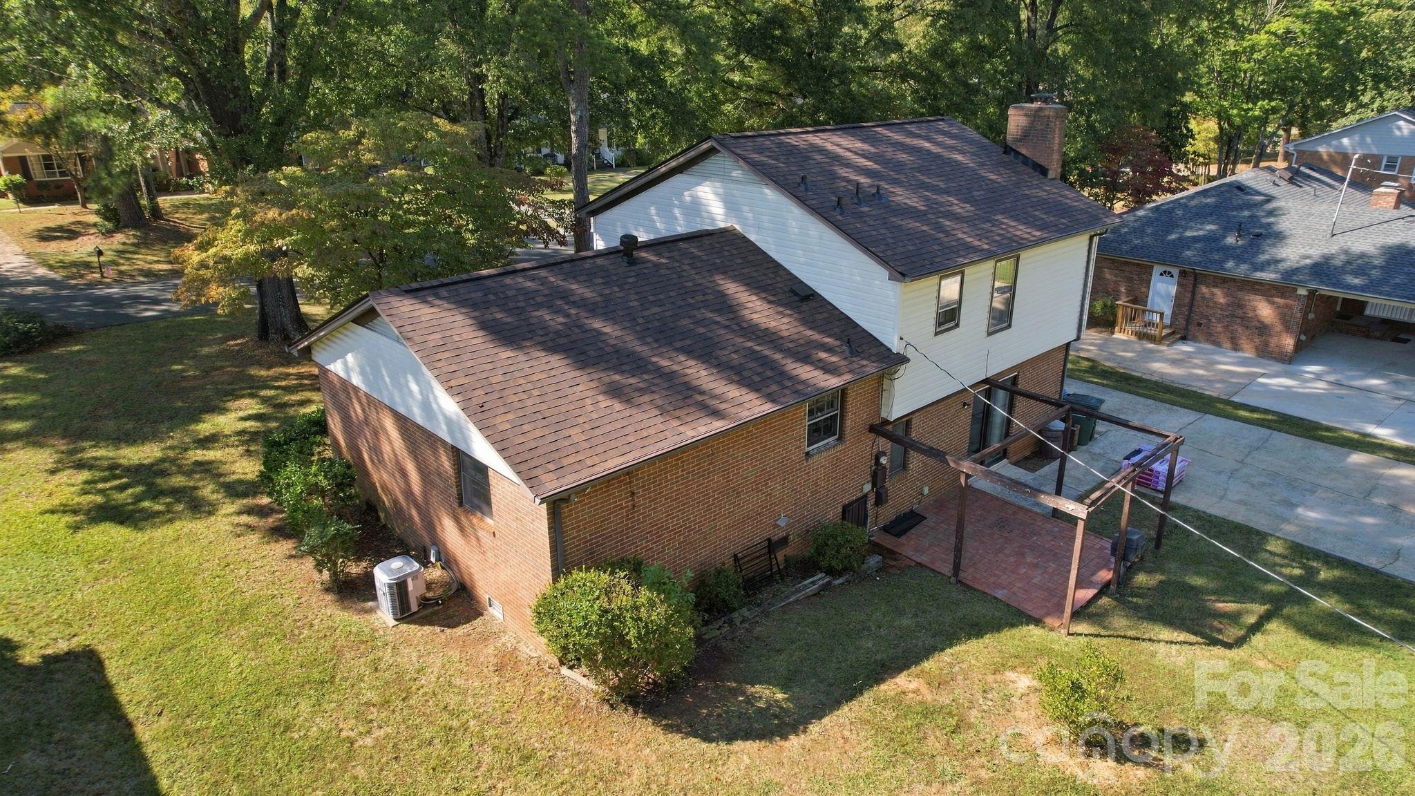 13519 Four Oaks Lane Property Photo 3