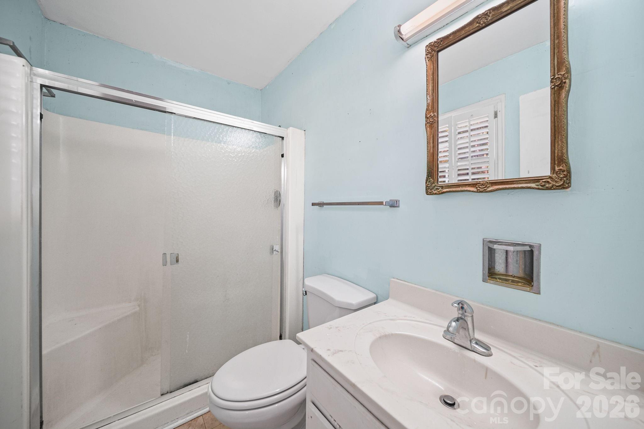 13519 Four Oaks Lane Property Photo 24