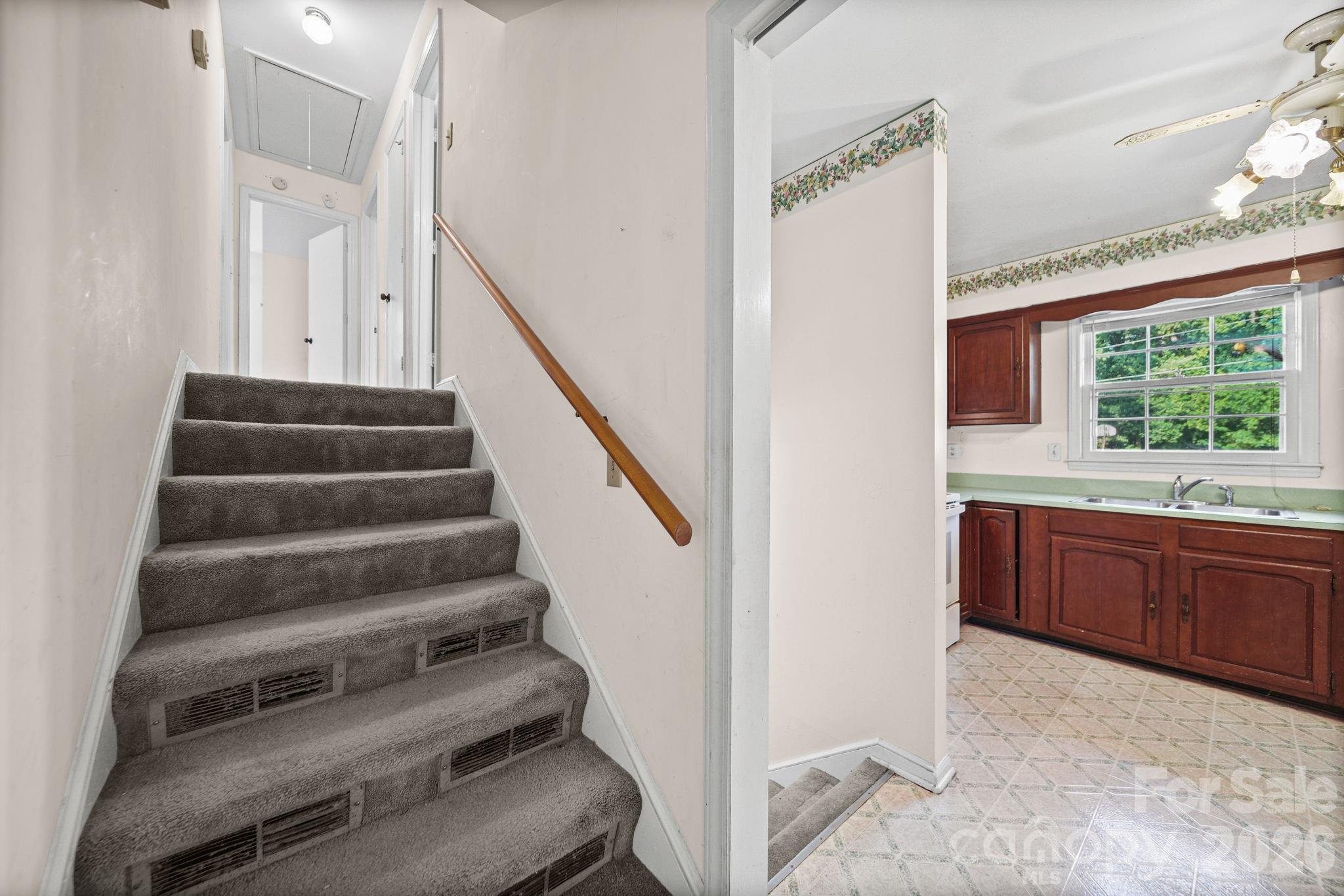 13519 Four Oaks Lane Property Photo 25