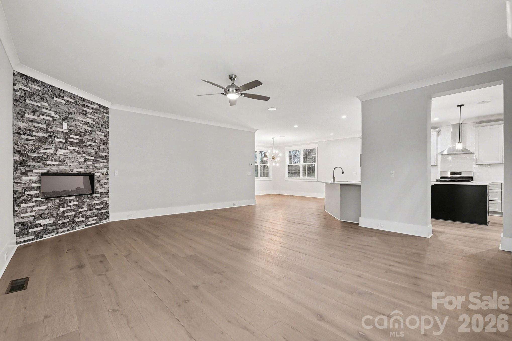 2305 Sanders Avenue Property Photo 7
