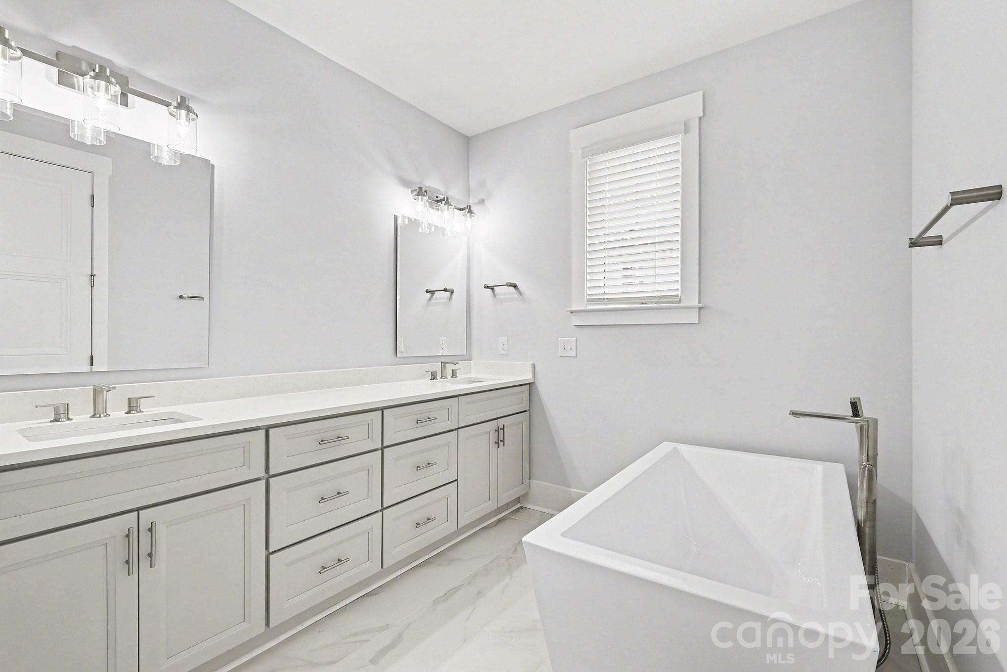 2305 Sanders Avenue Property Photo 24