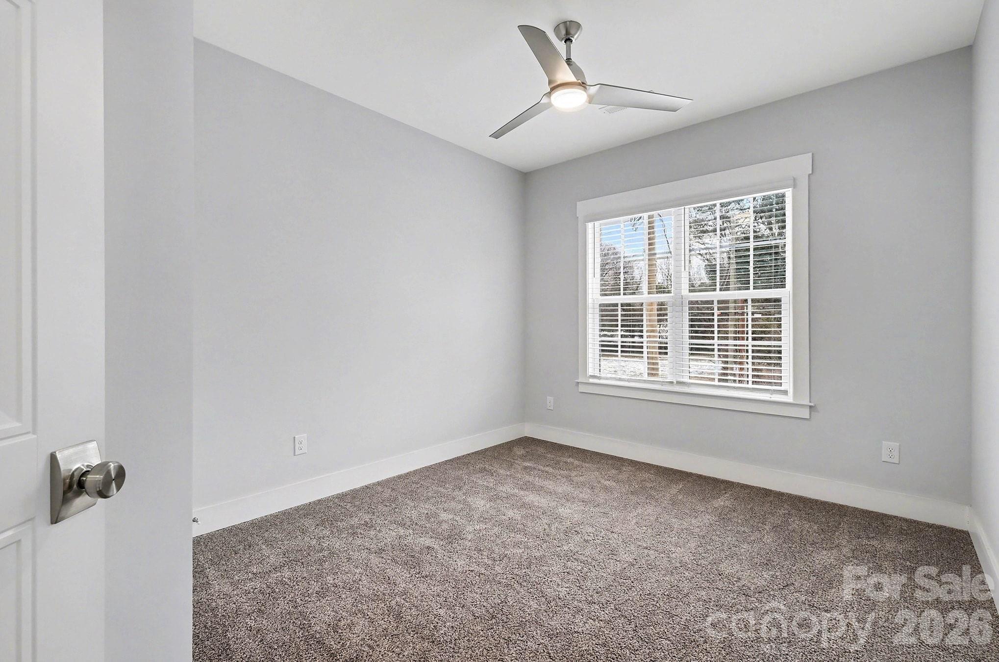 2305 Sanders Avenue Property Photo 28
