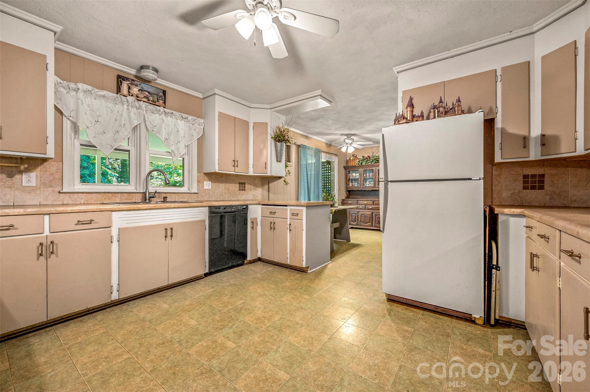 15 Meadowlark Drive Property Photo 13