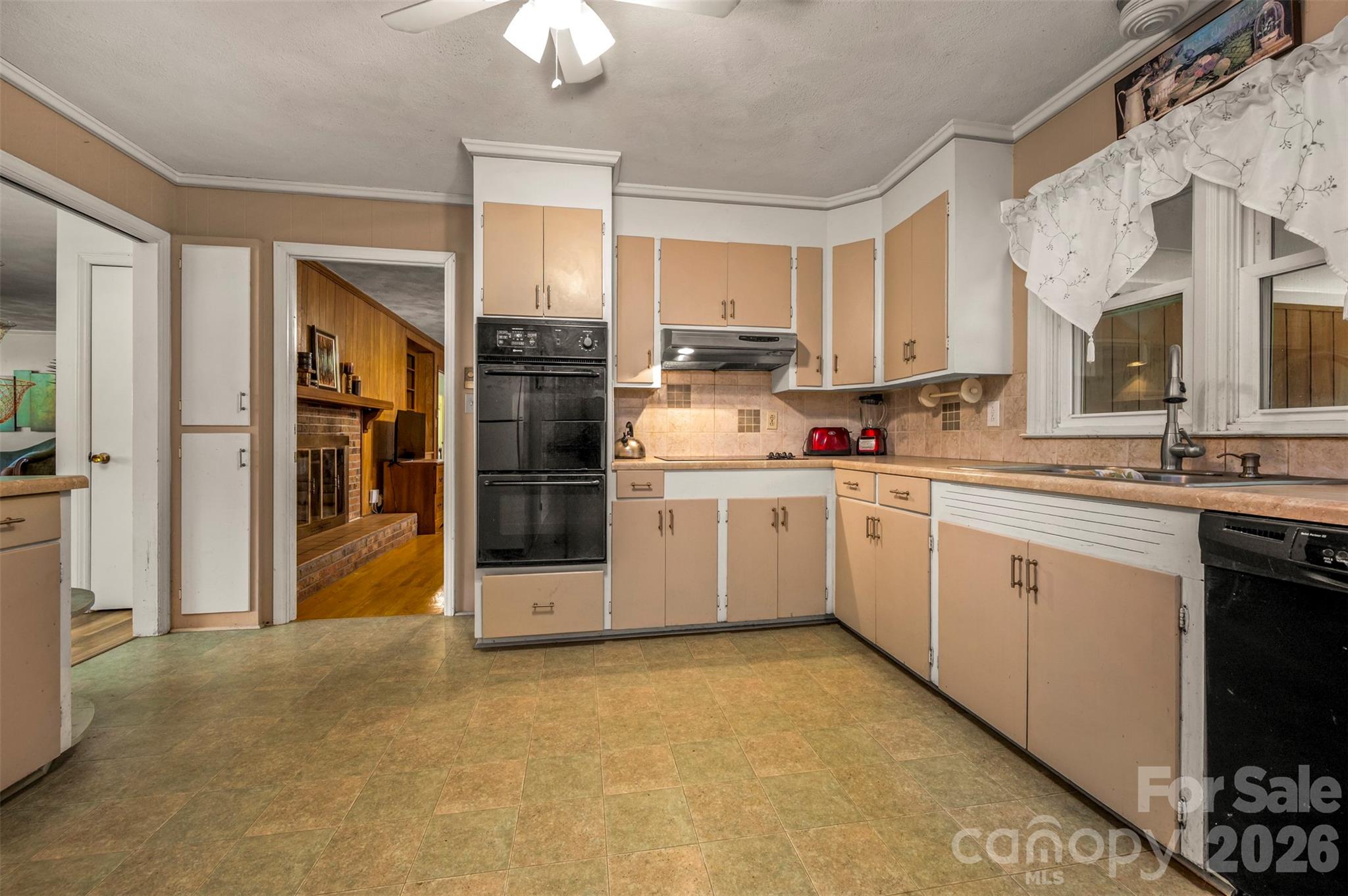 15 Meadowlark Drive Property Photo 14