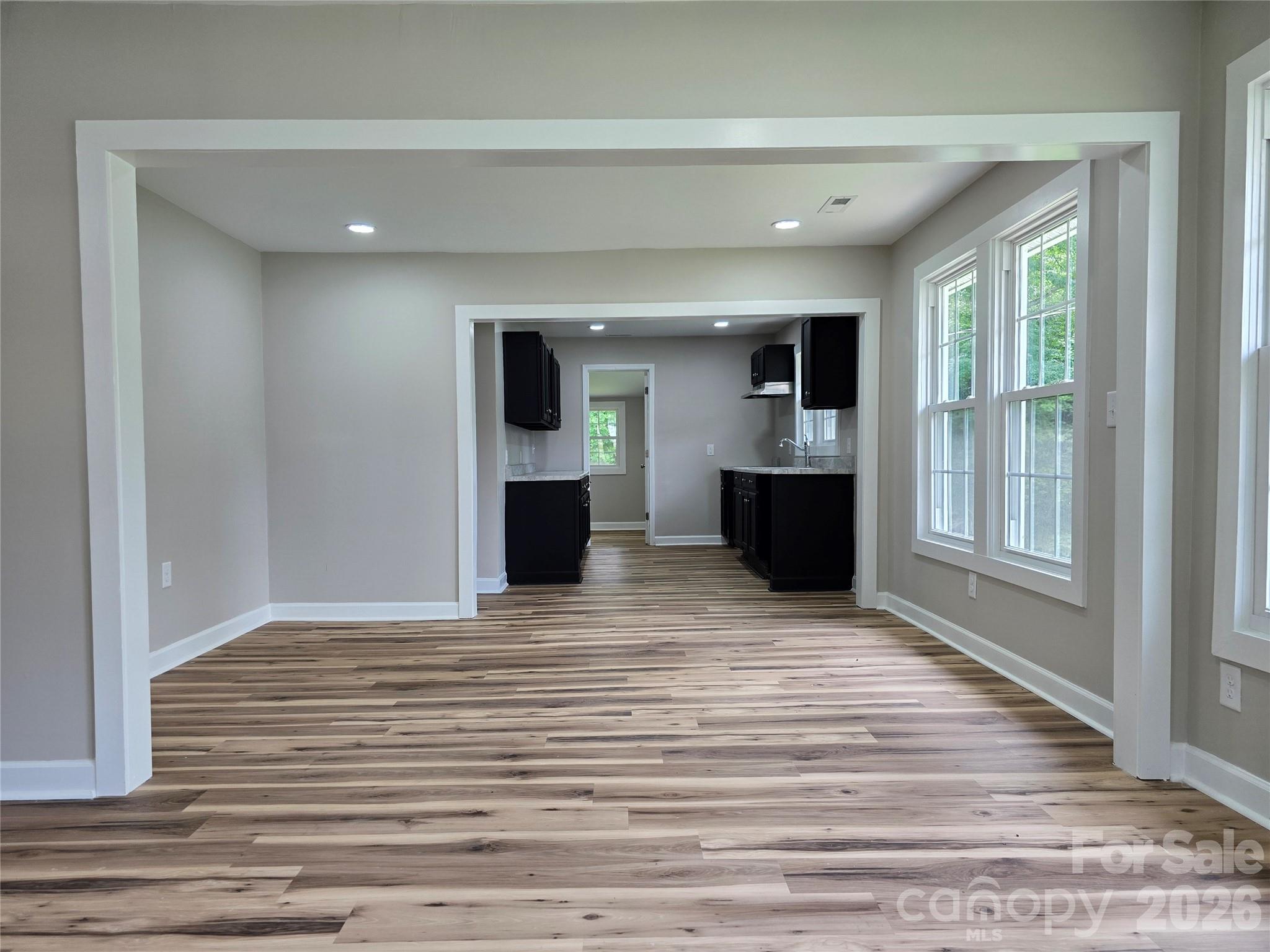 2115 Newton Drive Property Photo 8