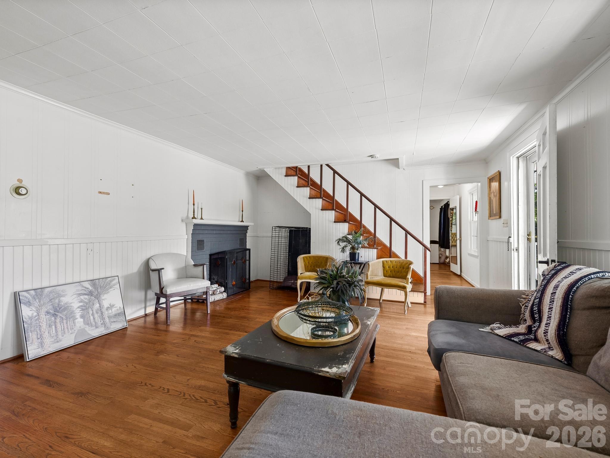 689 S Trade Street Property Photo 26