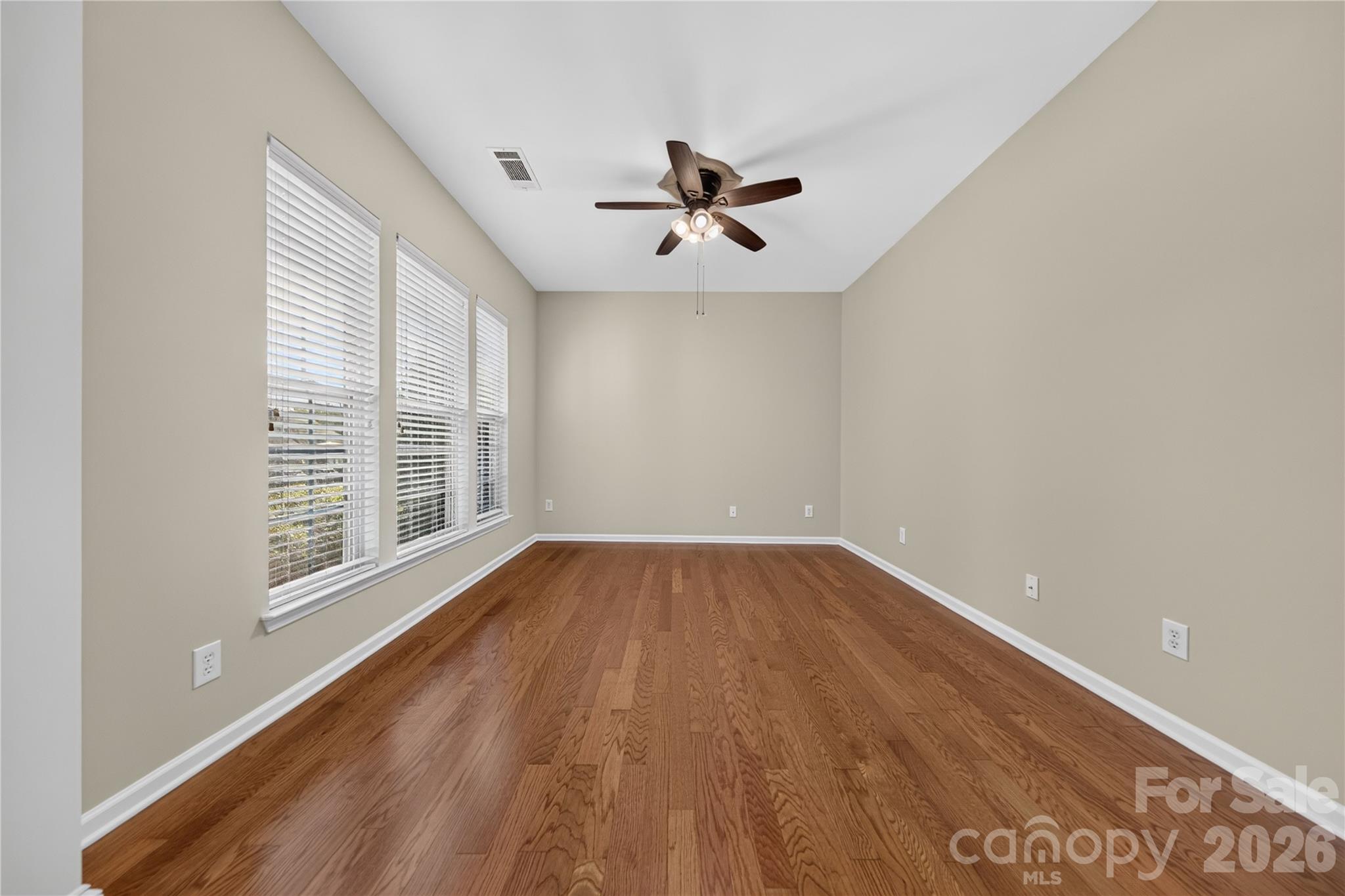 50008 Tulip Court Property Photo 5