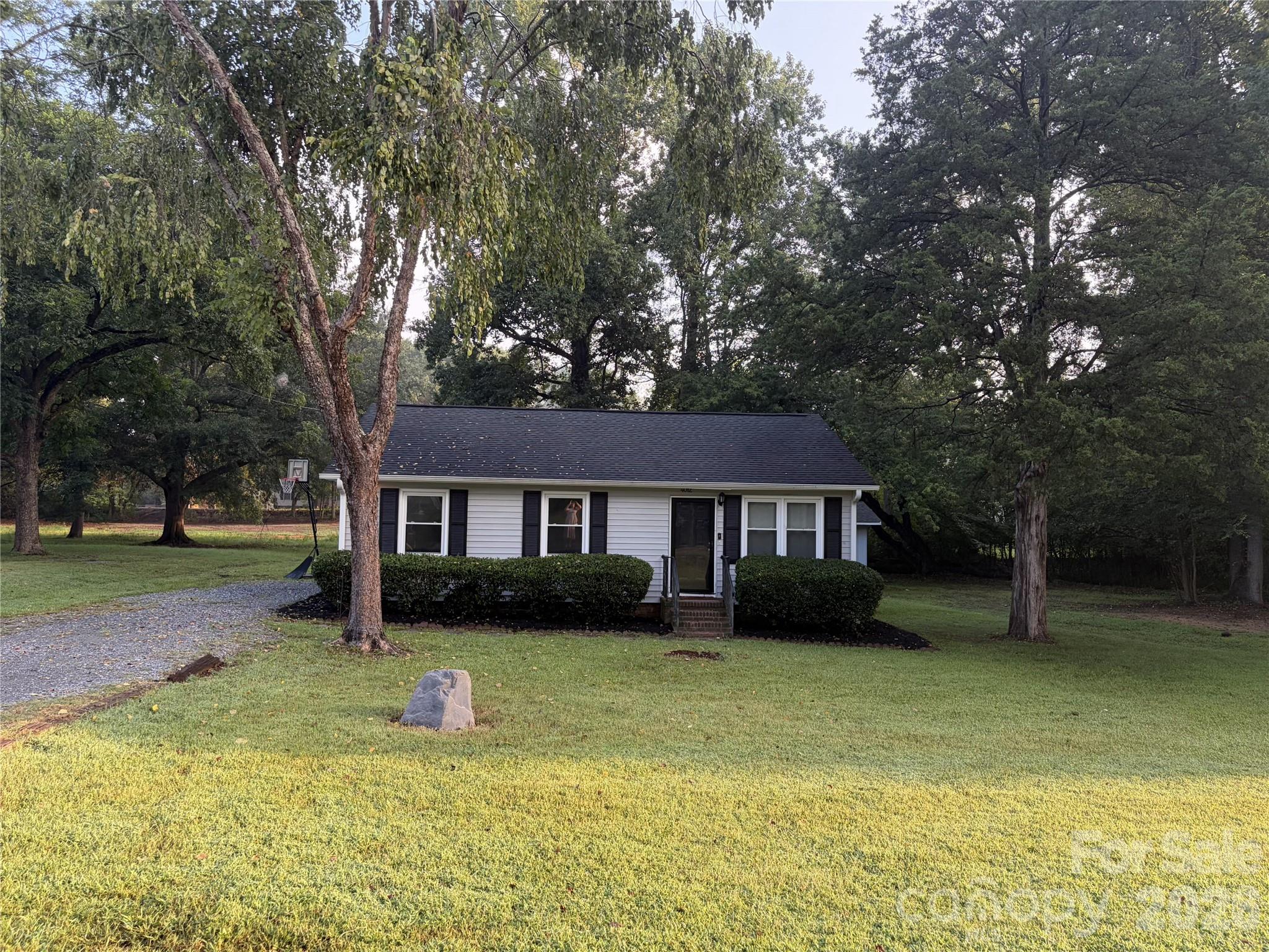 4012 Crestview Drive