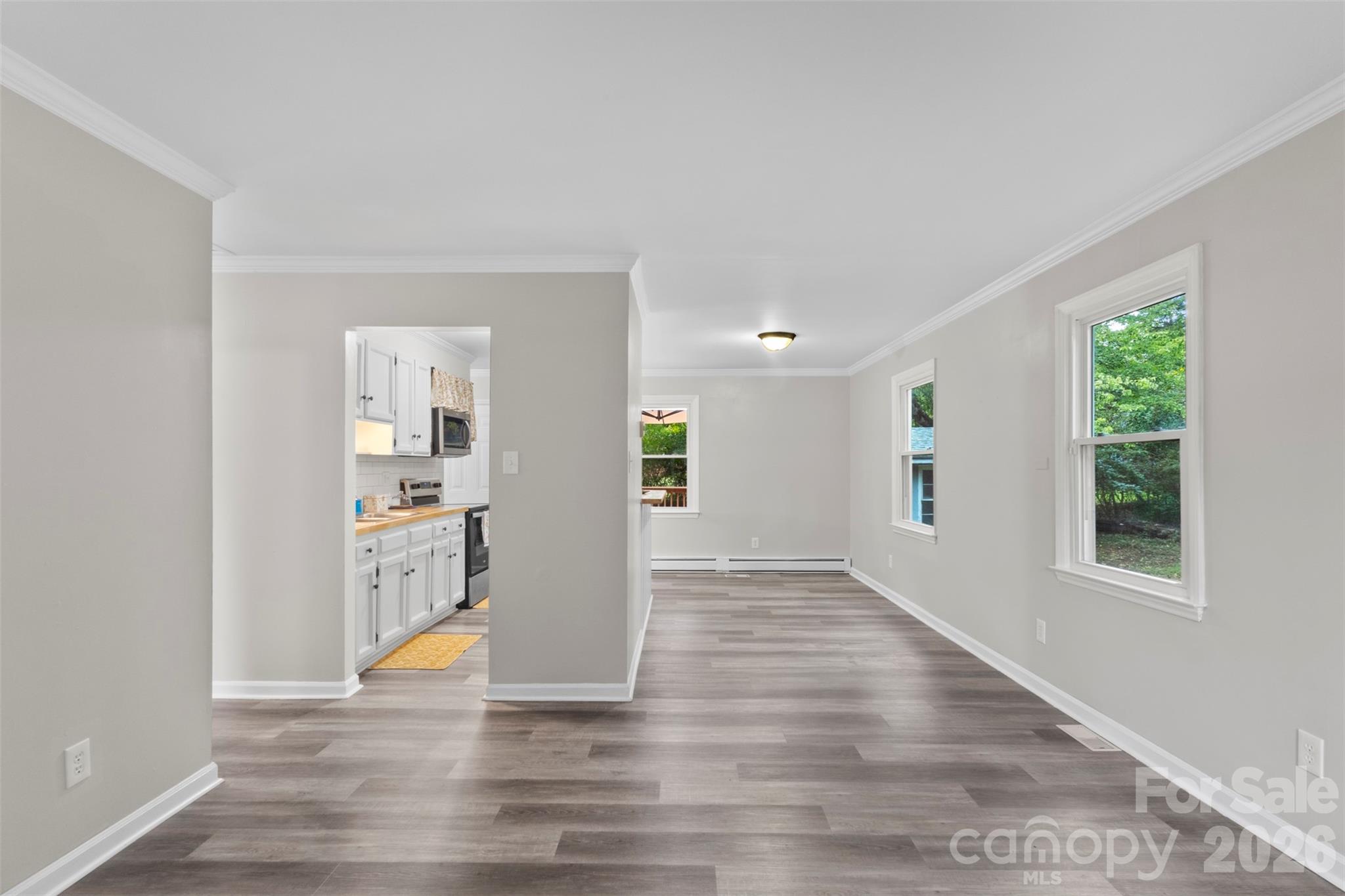 4012 Crestview Drive Property Photo 10