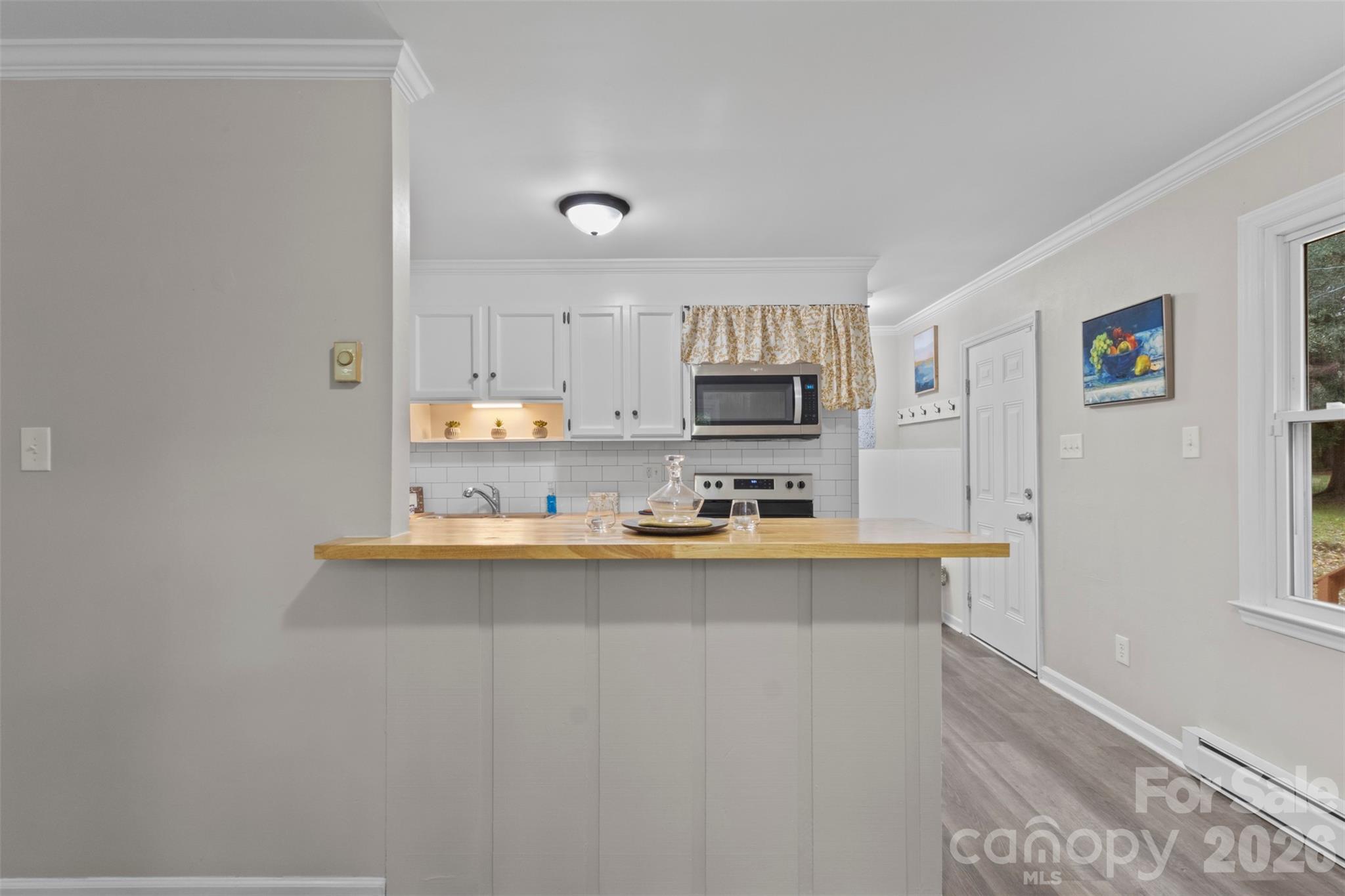 4012 Crestview Drive Property Photo 14
