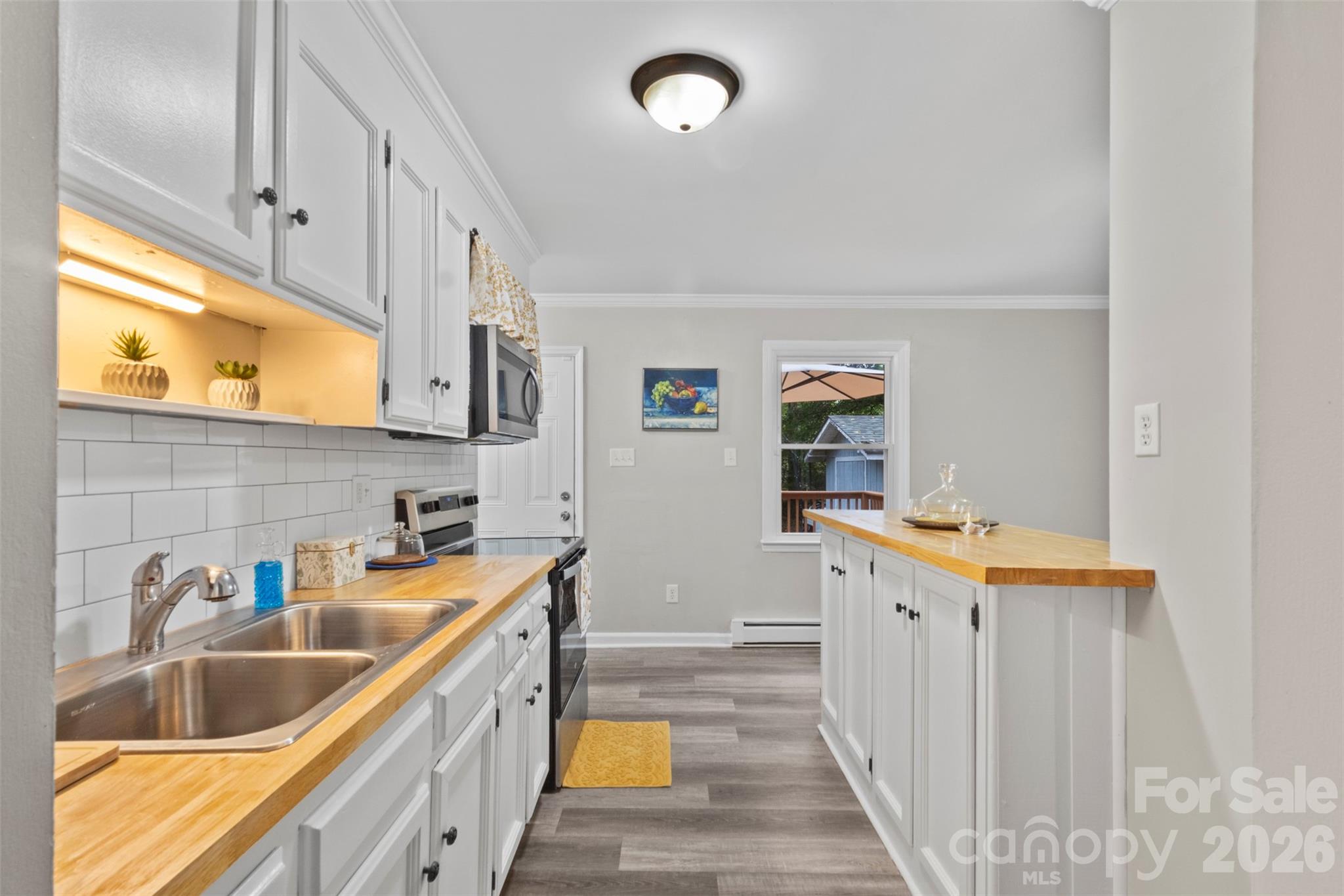 4012 Crestview Drive Property Photo 15