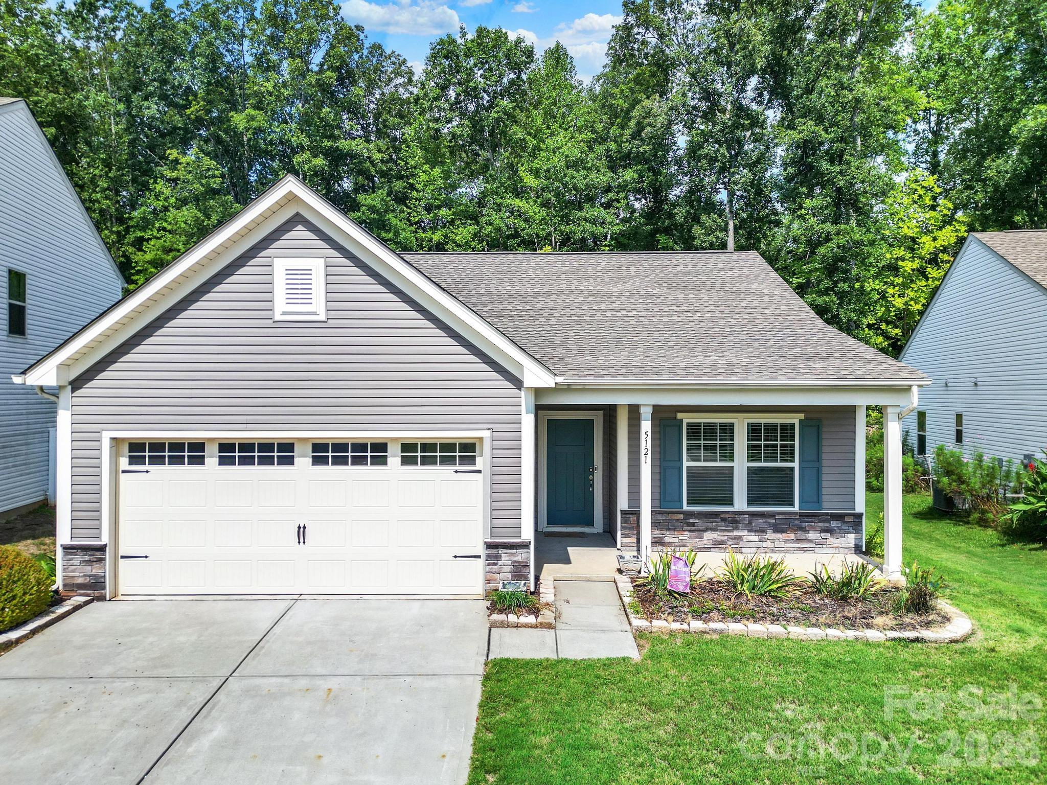 5121 Saddleback Drive Property Photo 1