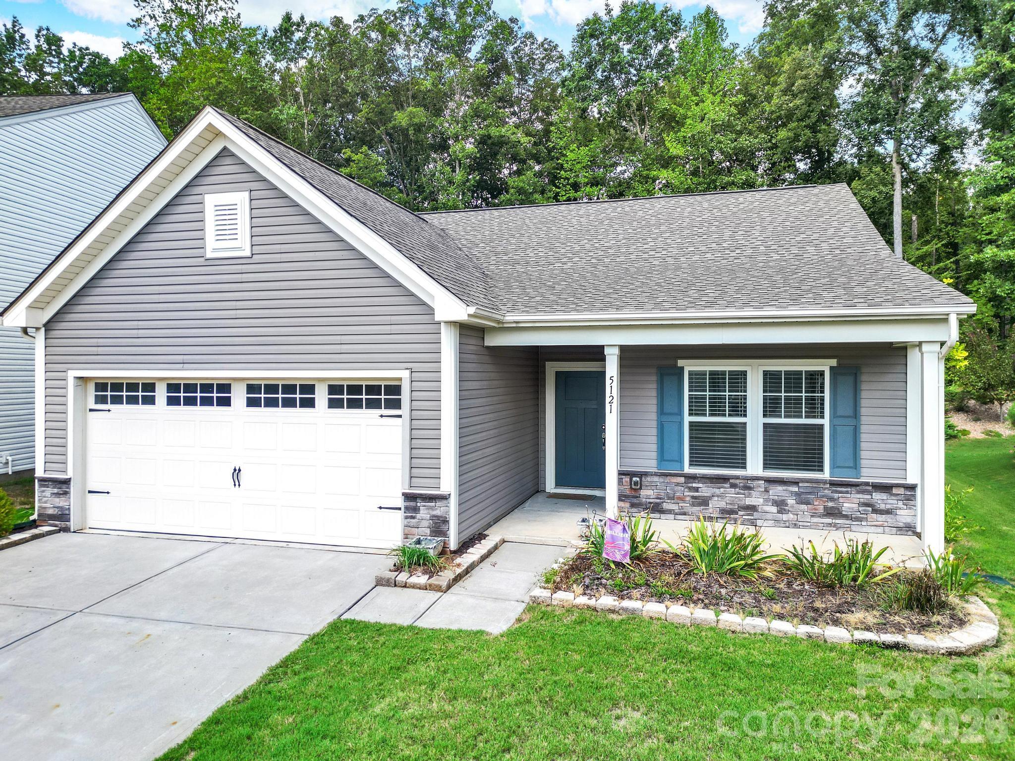 5121 Saddleback Drive Property Photo 3