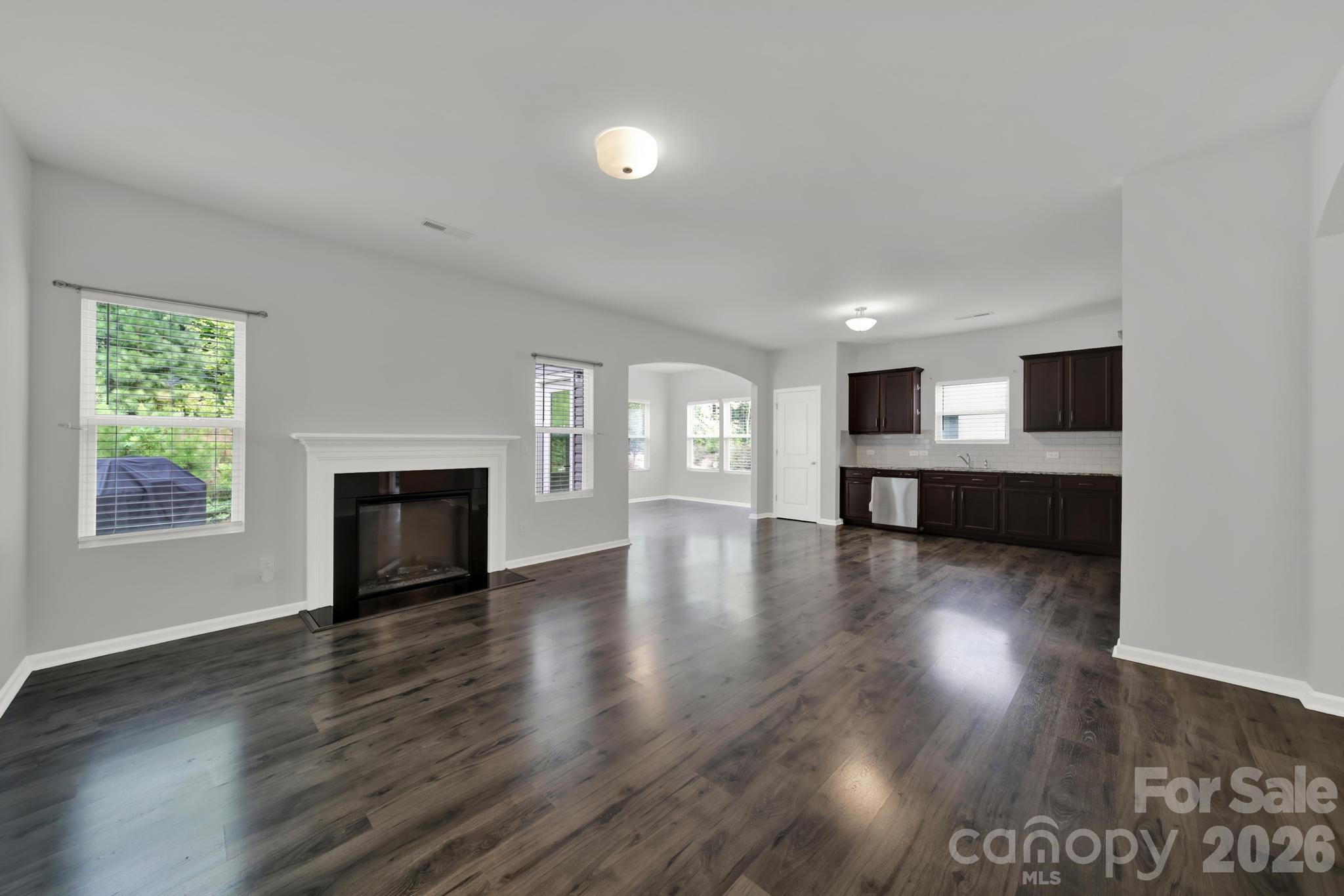 5121 Saddleback Drive Property Photo 7