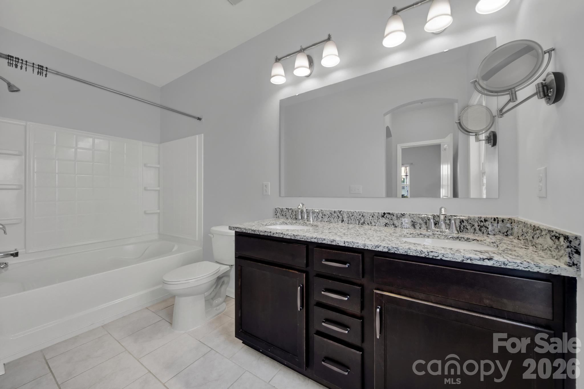 5121 Saddleback Drive Property Photo 17