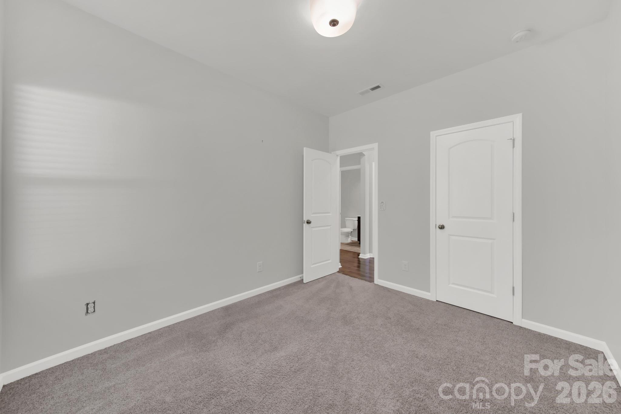 5121 Saddleback Drive Property Photo 18