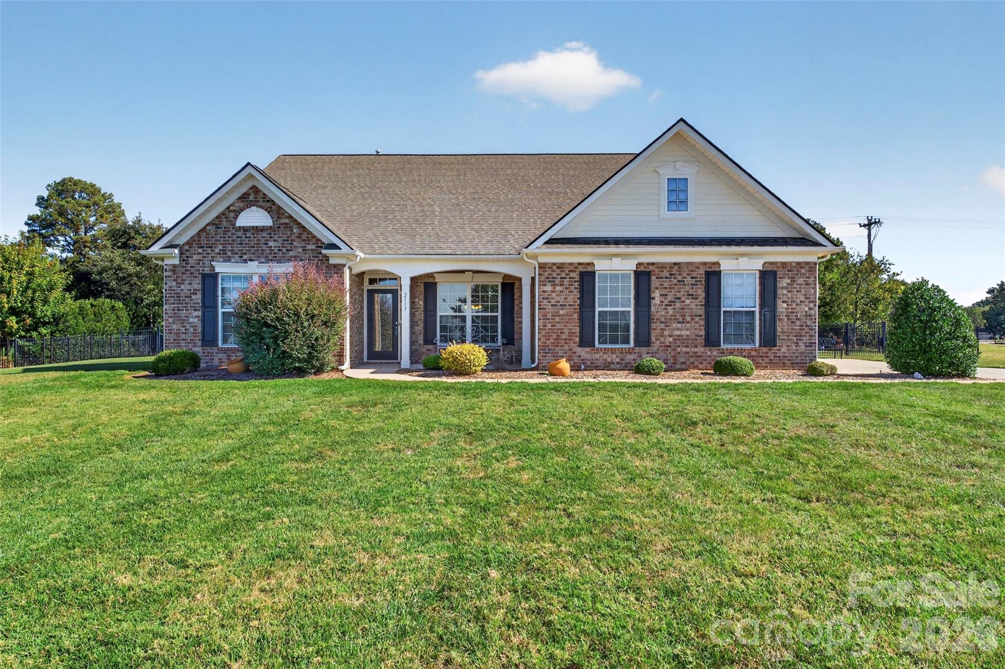 2117 Belle Regal Circle Property Photo 1