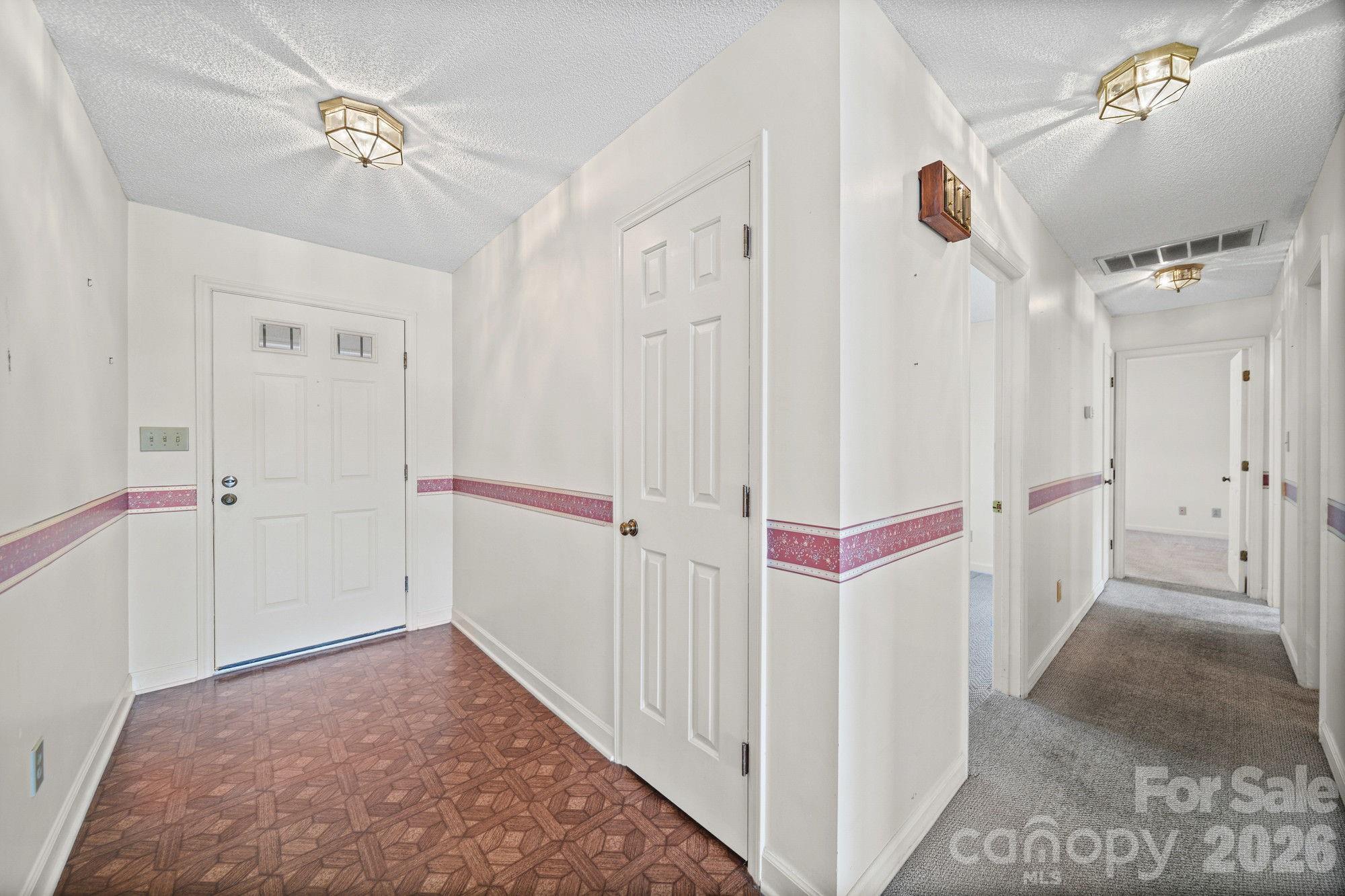4207 Deerfield Drive Property Photo 4