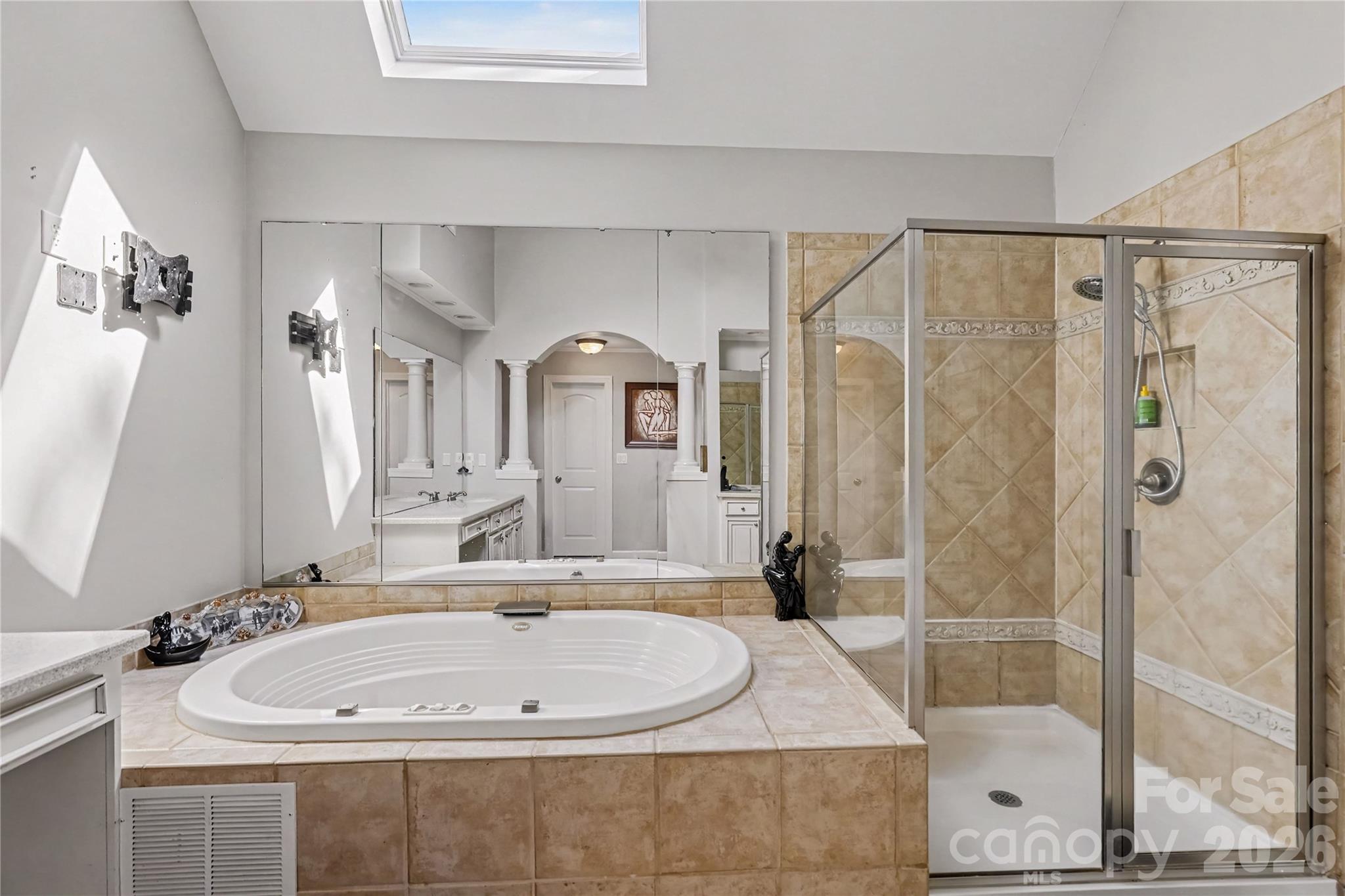 17018 Harcombe Drive Property Photo 23