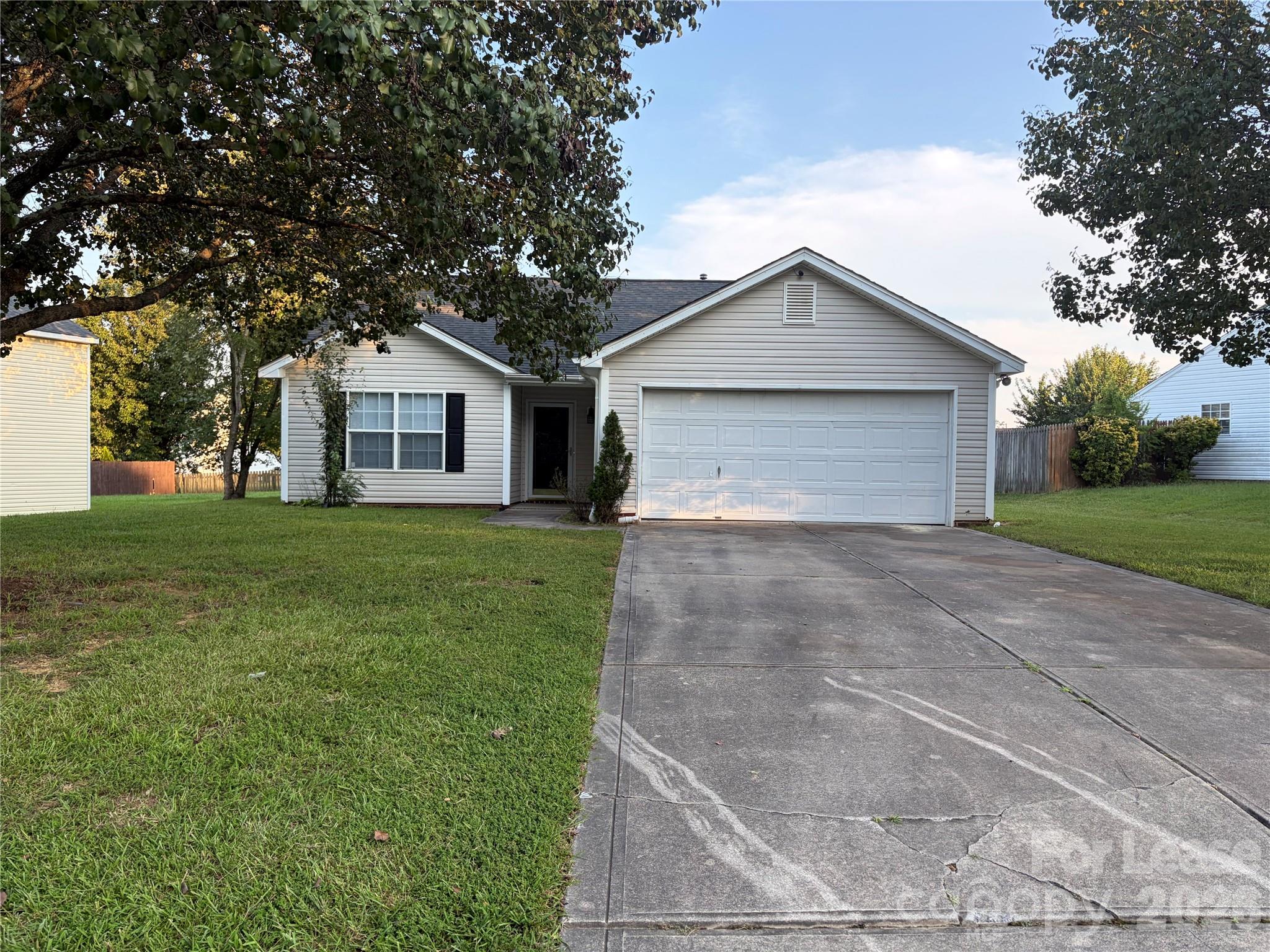 4924 Aldersbrook Drive Property Photo 1