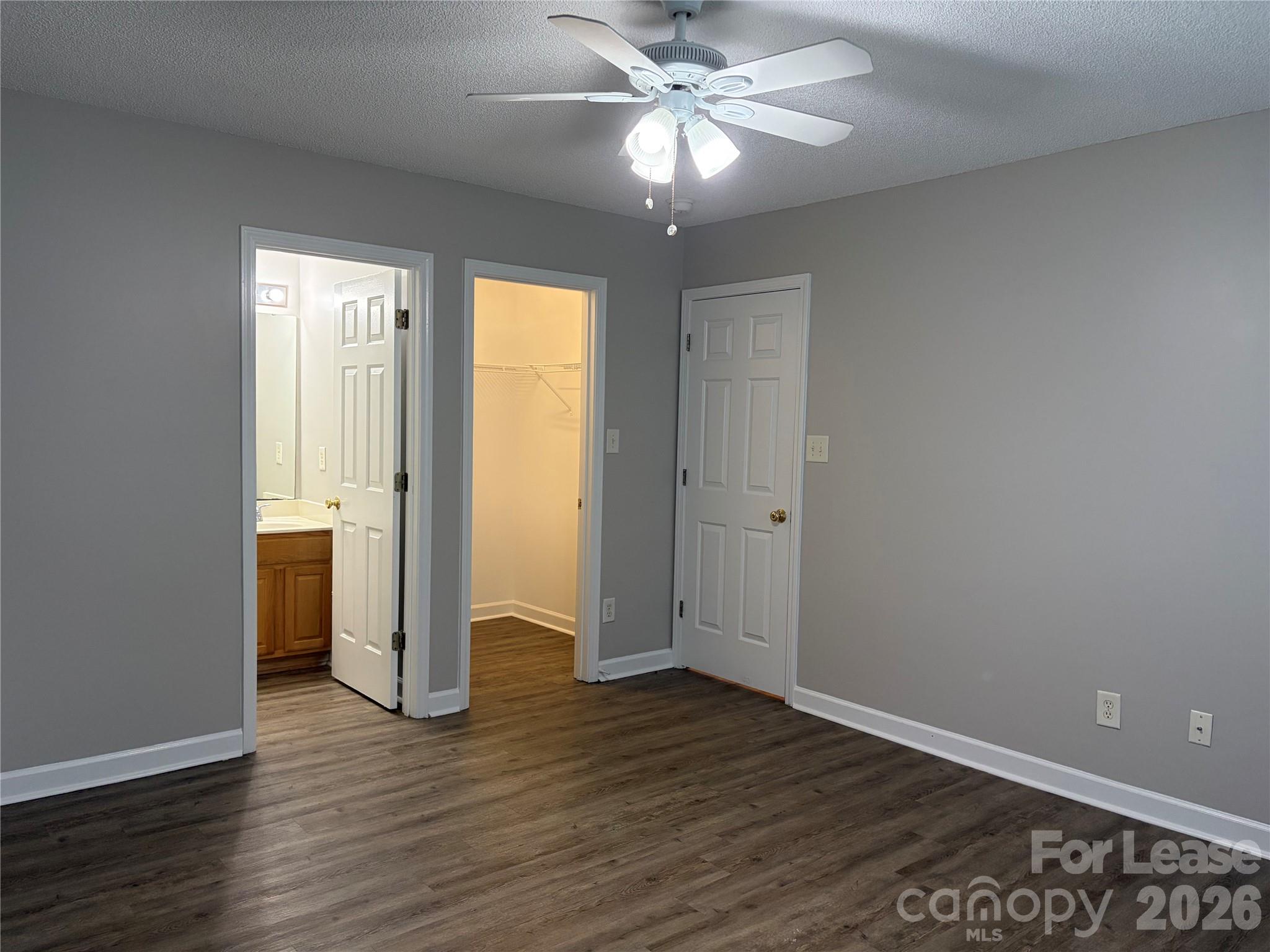 4924 Aldersbrook Drive Property Photo 5