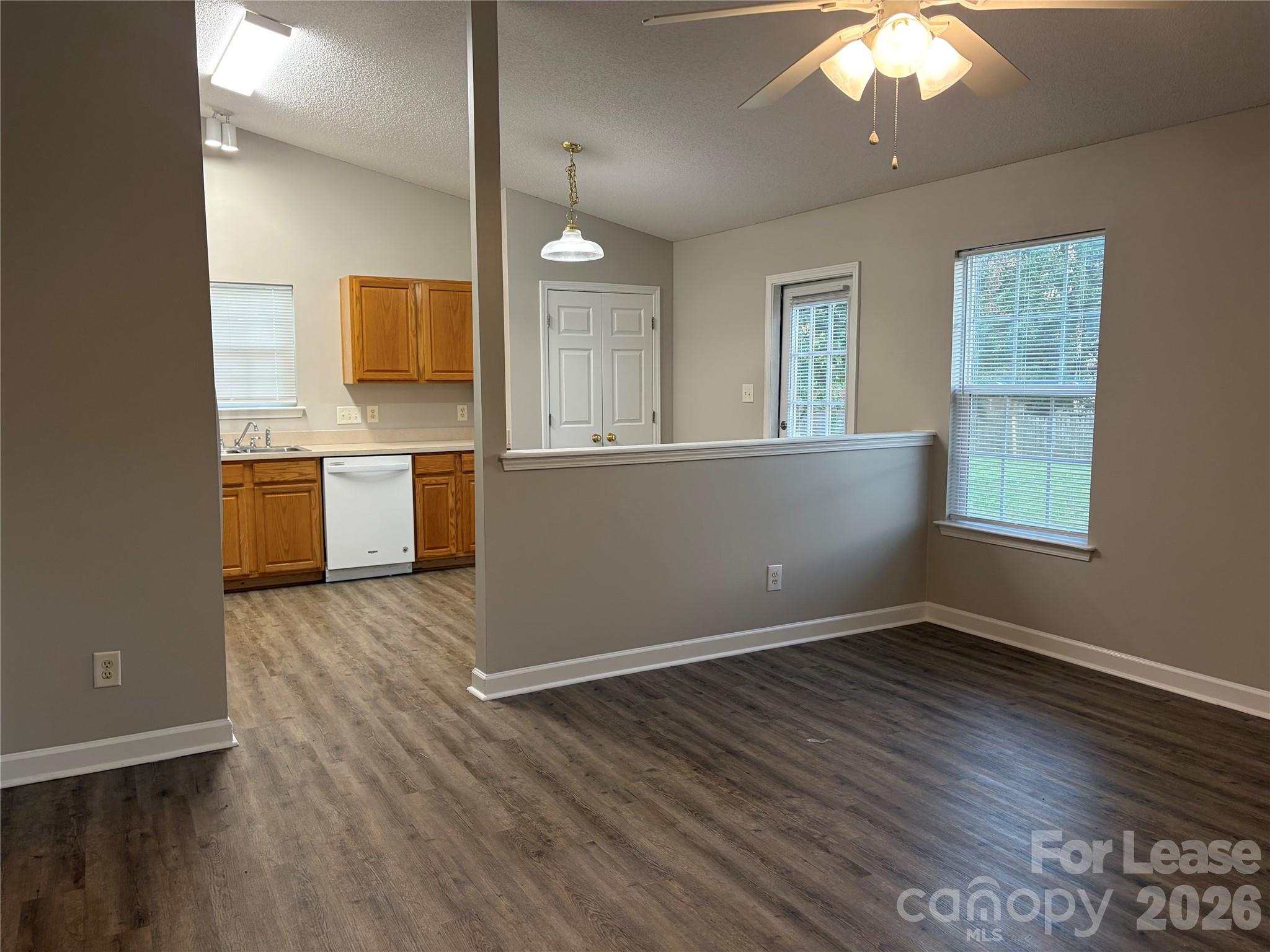 4924 Aldersbrook Drive Property Photo 13