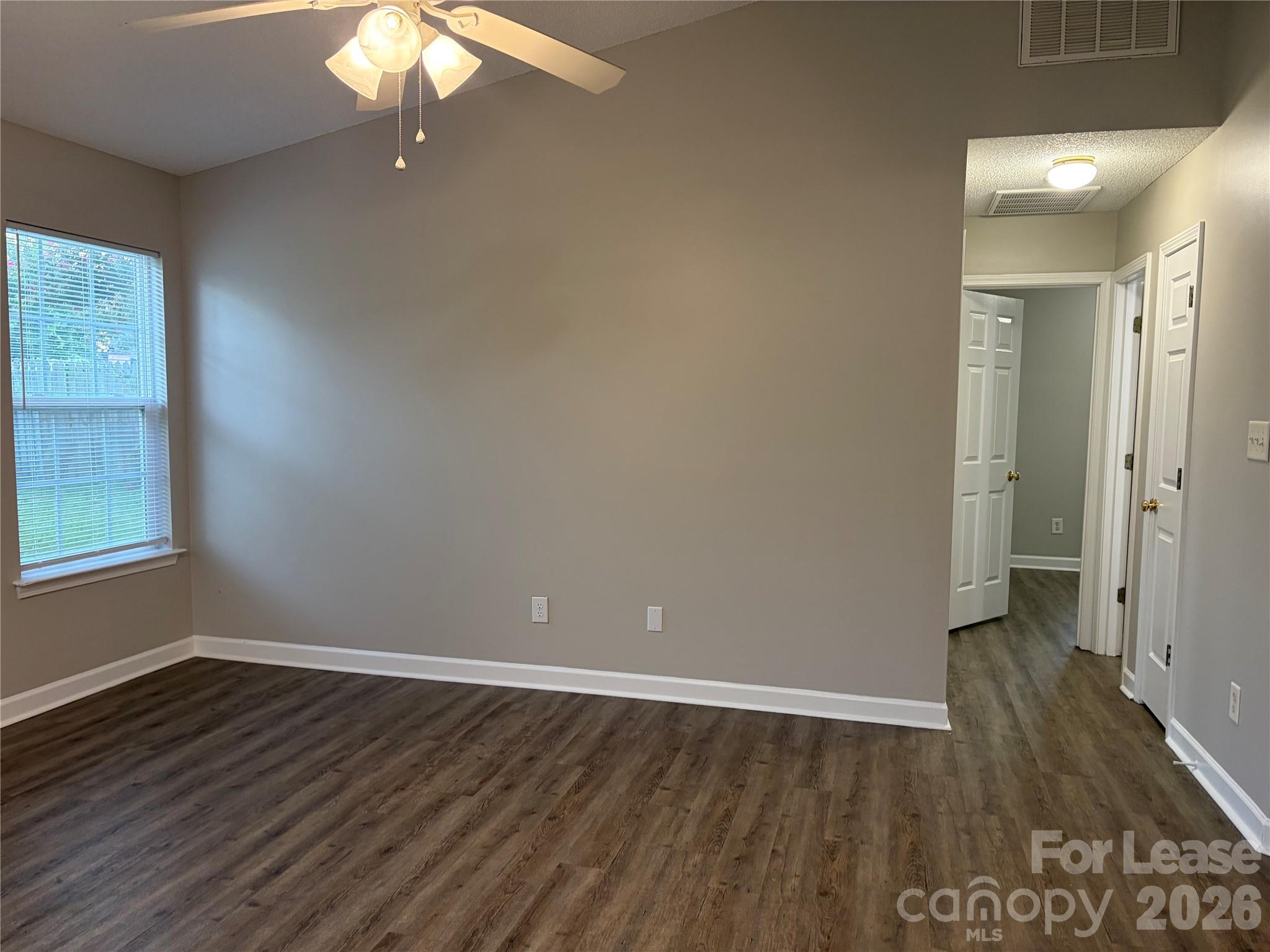 4924 Aldersbrook Drive Property Photo 19