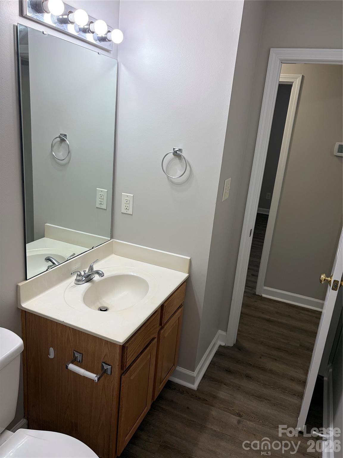 4924 Aldersbrook Drive Property Photo 24