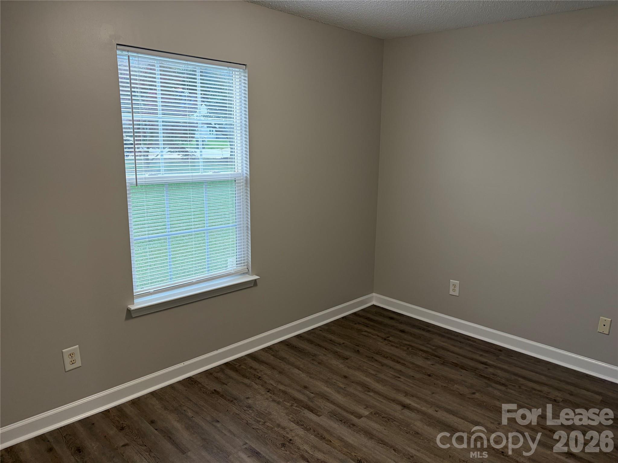 4924 Aldersbrook Drive Property Photo 25
