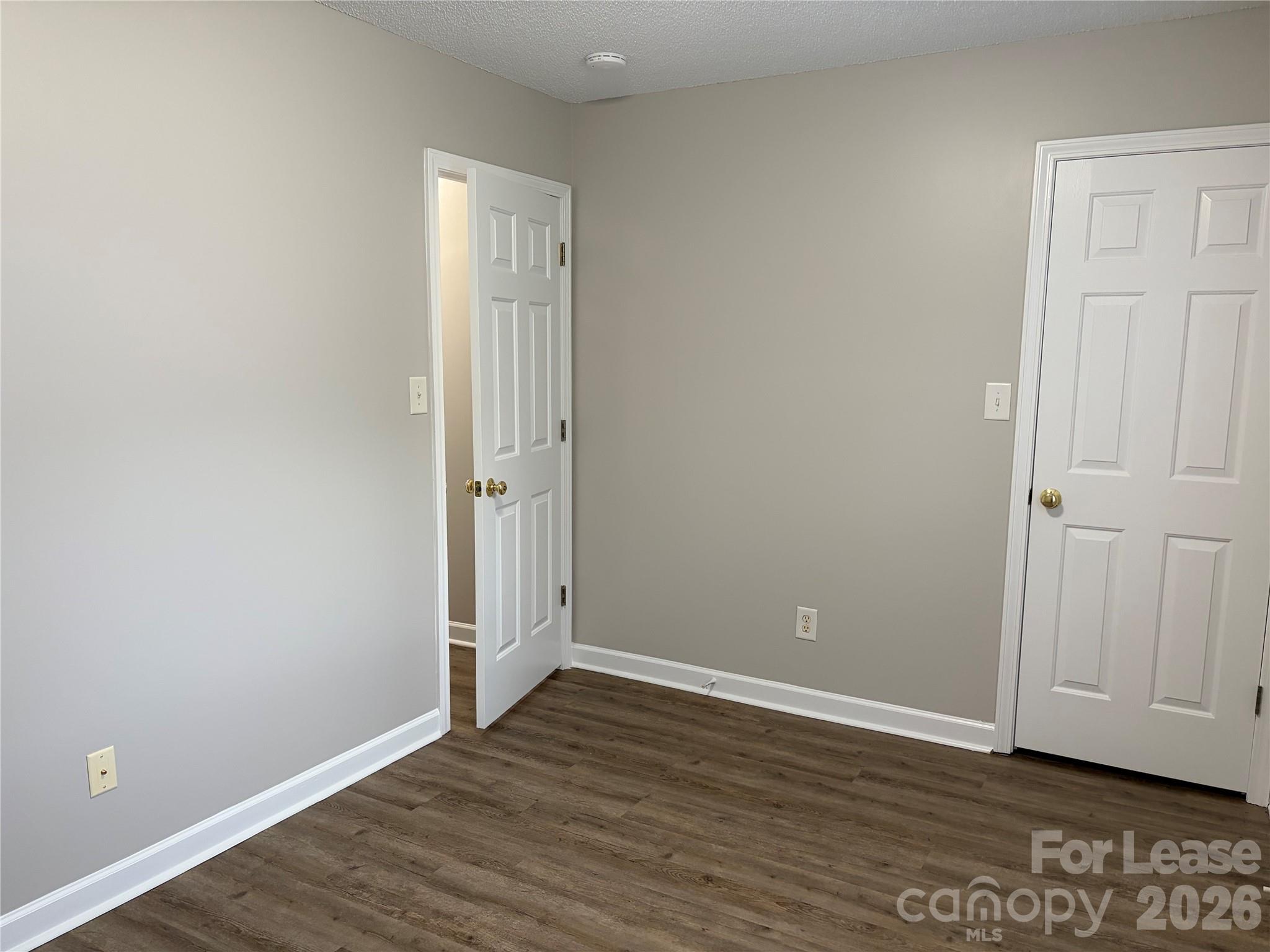 4924 Aldersbrook Drive Property Photo 26