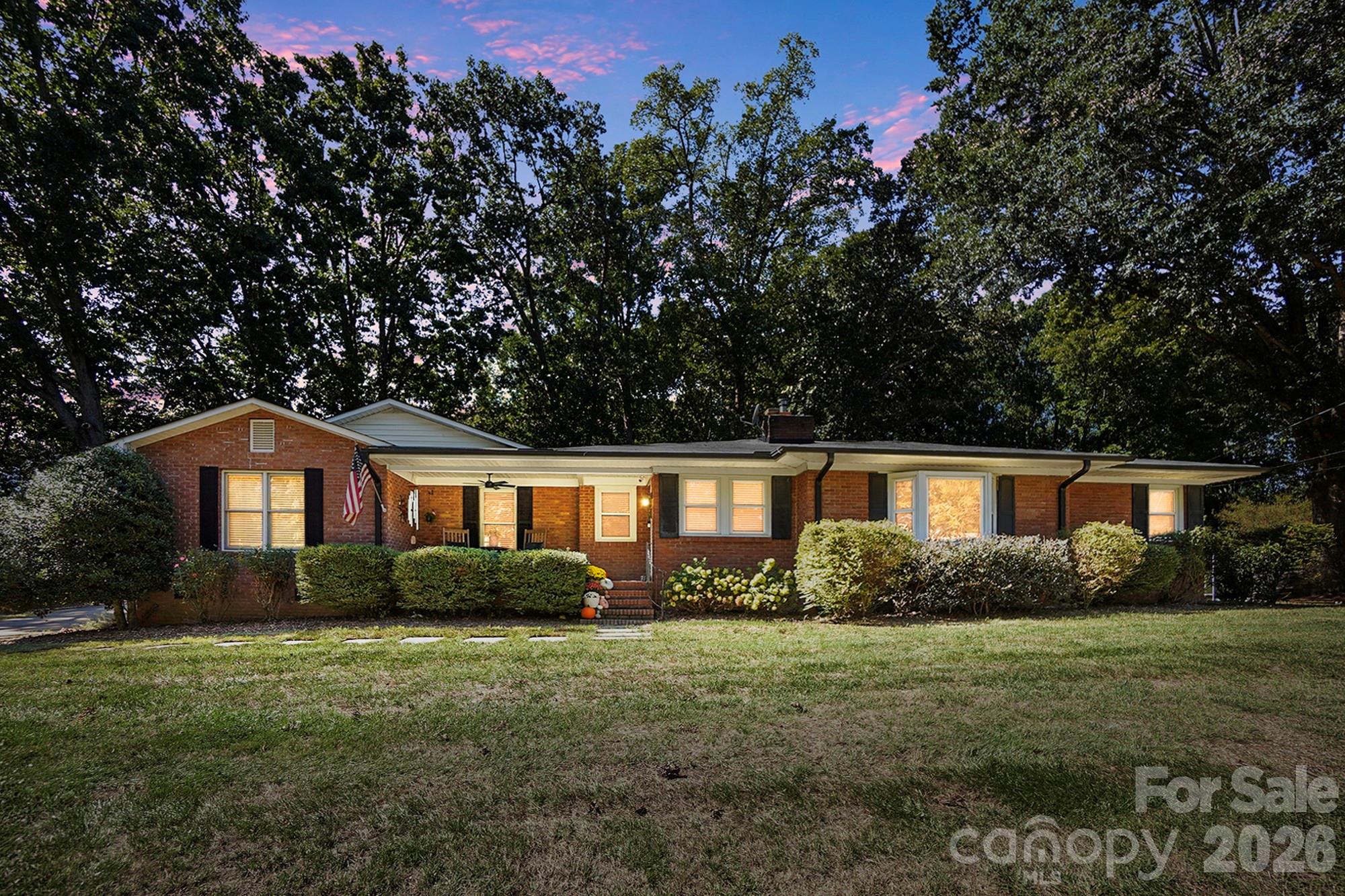 4925 Fulton Court Property Photo 1