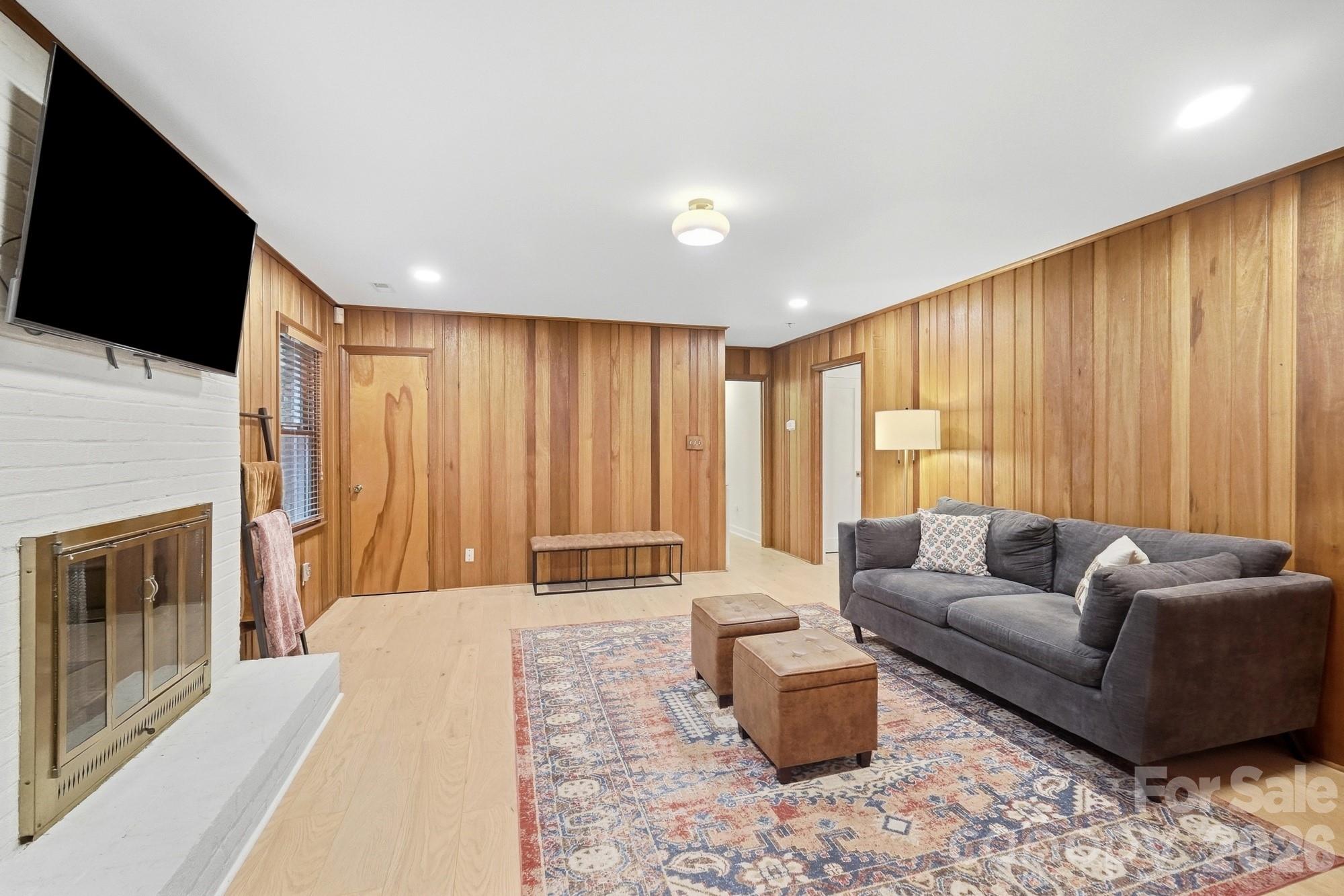 1814 Summerhill Drive Property Photo 13