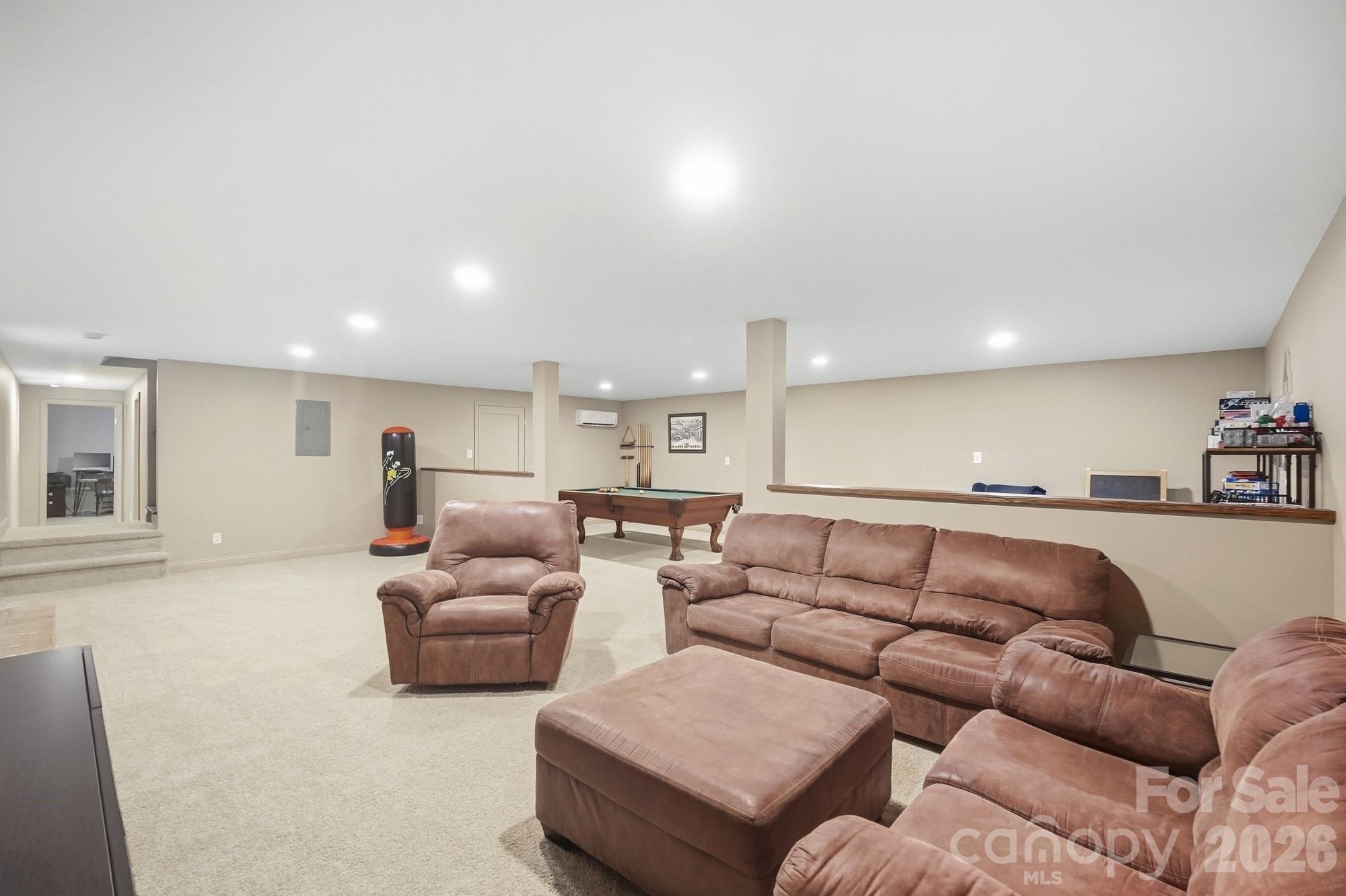 1814 Summerhill Drive Property Photo 29