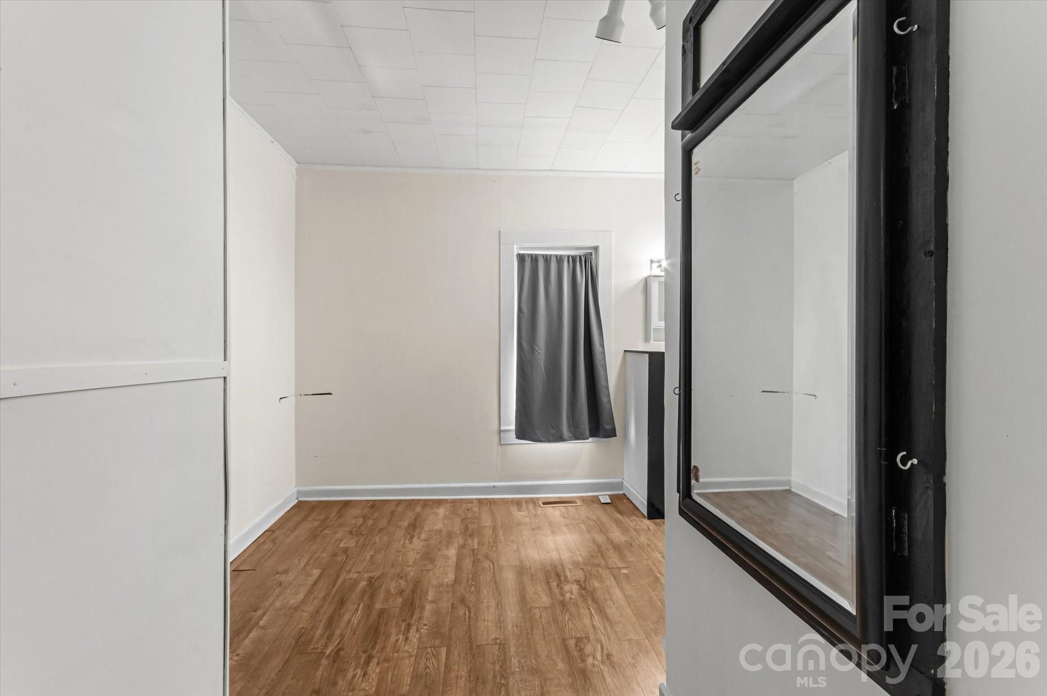 466 Miller Avenue Property Photo 10