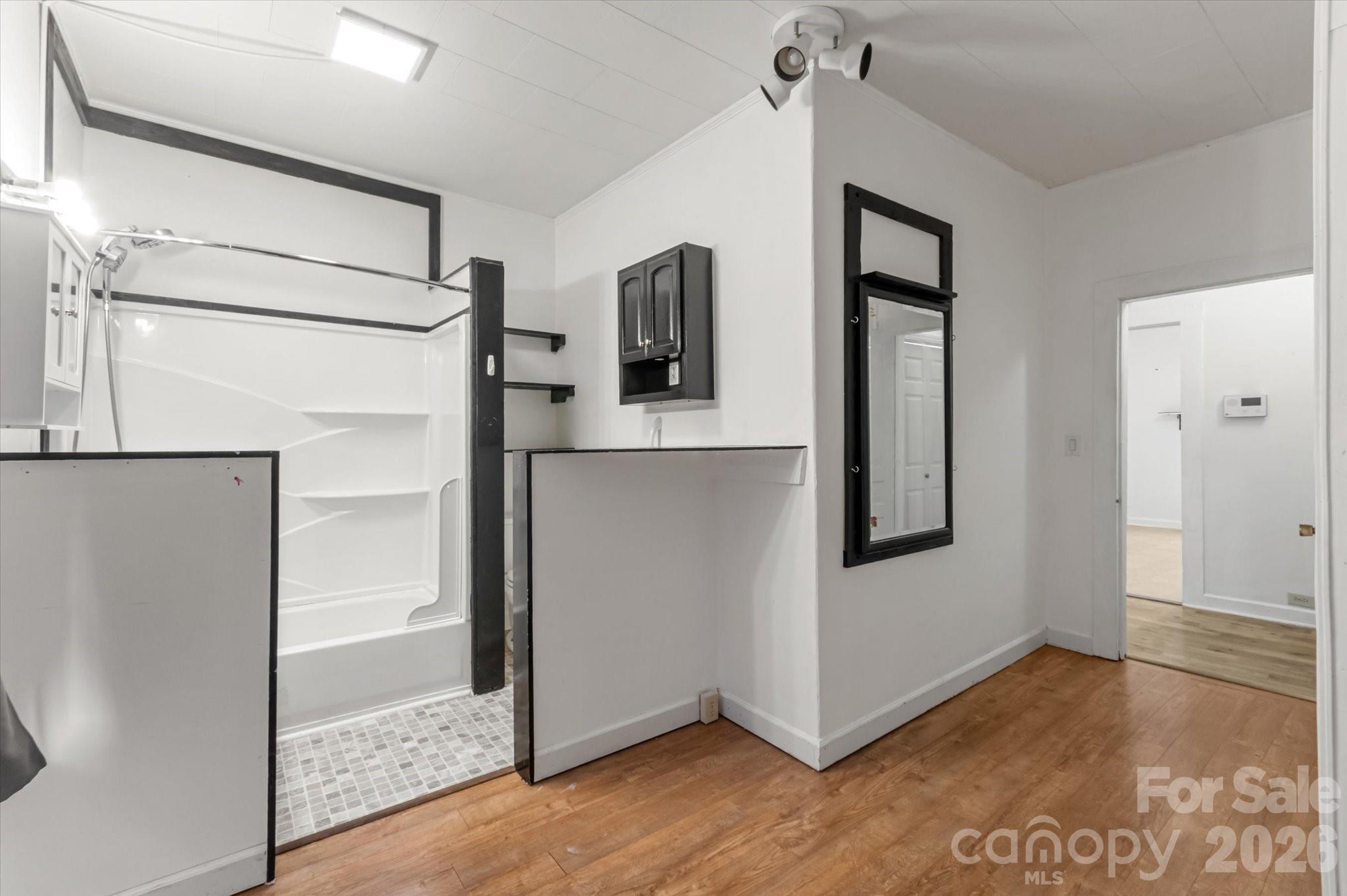 466 Miller Avenue Property Photo 14