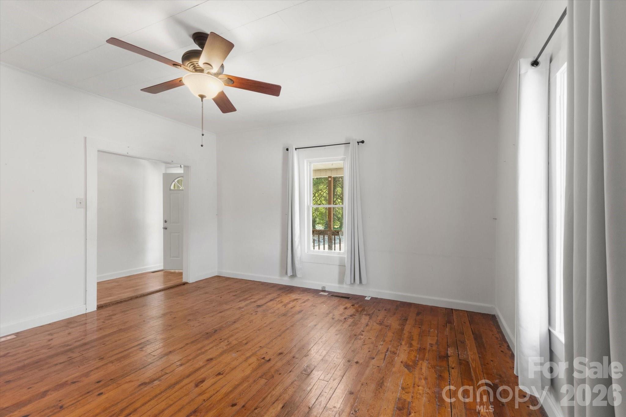 466 Miller Avenue Property Photo 27